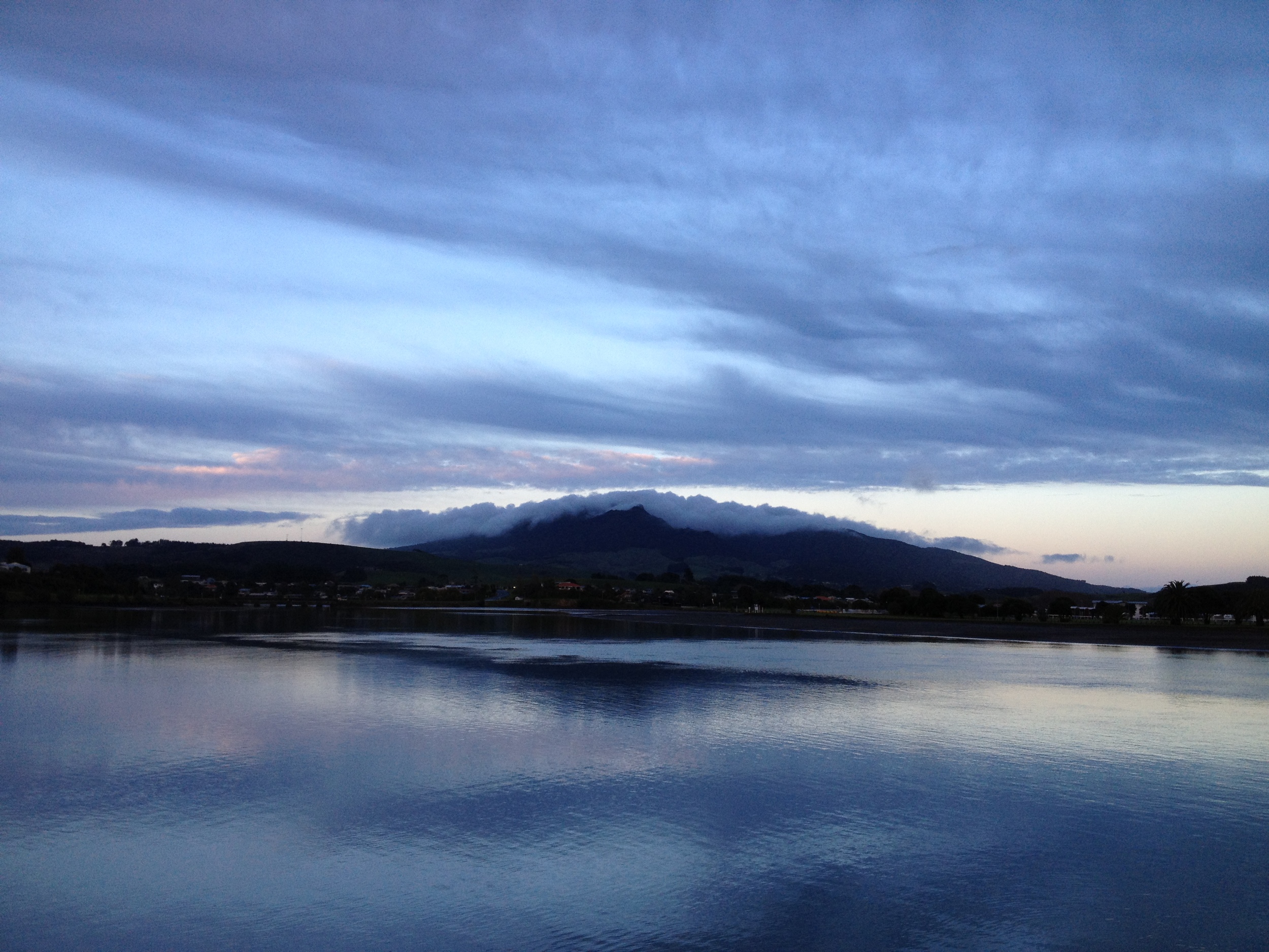 Raglan sky