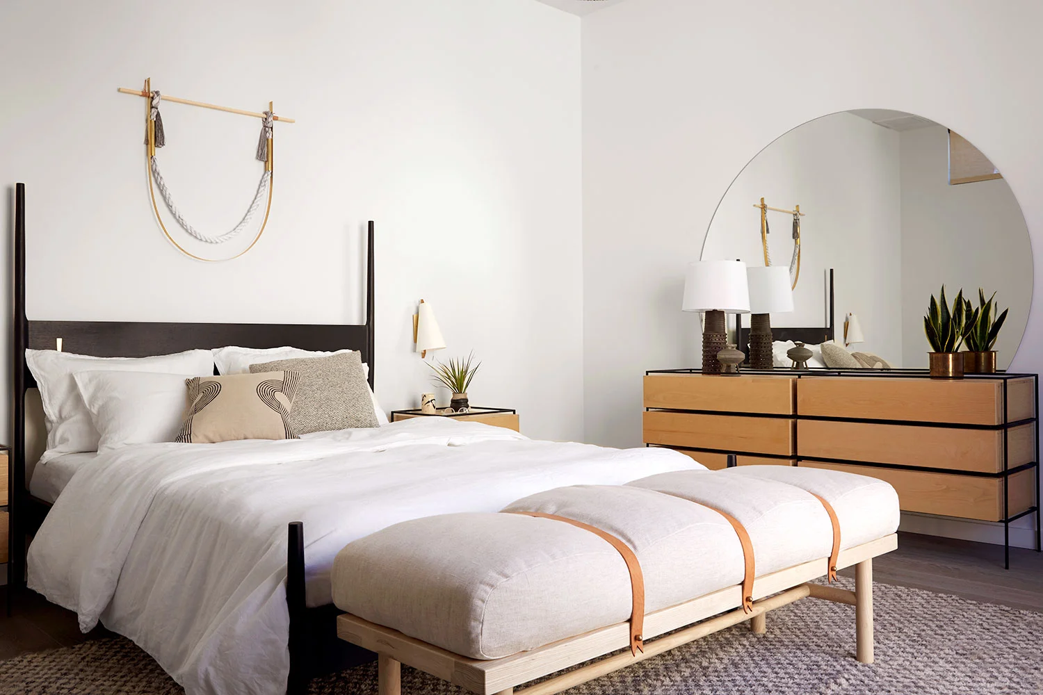 PARACHUTE HOTEL CHRIS EARL DANSK BED