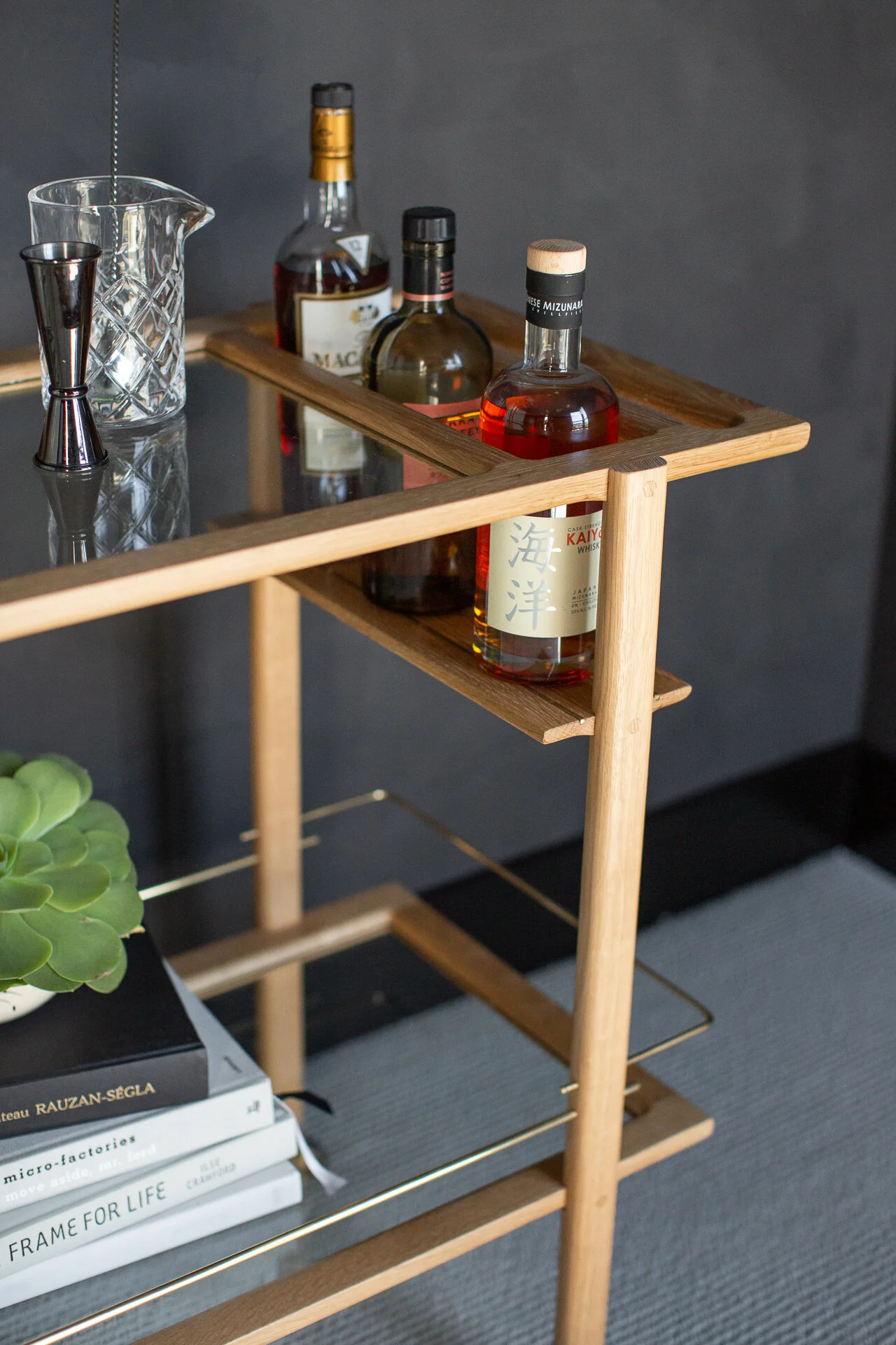 EARL OAK BARCART photo by Michelle Mosqueda
