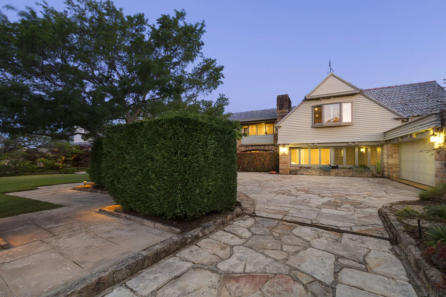 Architectural photography, real estate photography,Event photography, corporate photography, corporate headshots, stayz photography