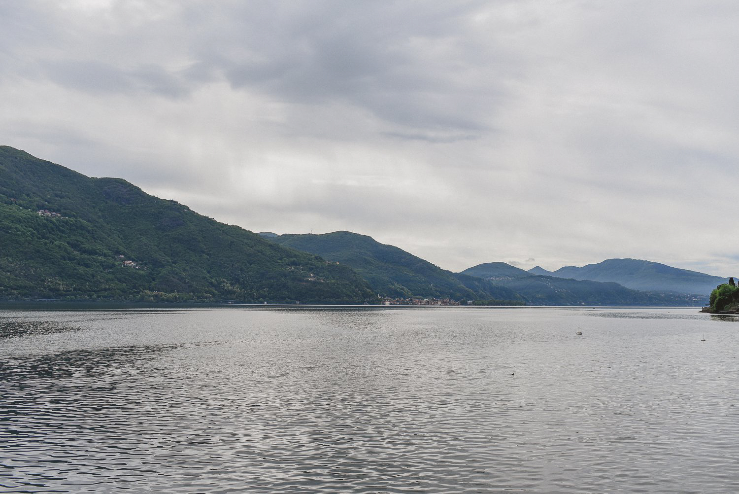 Lake-Maggiore-wedding-photographer-1.jpg