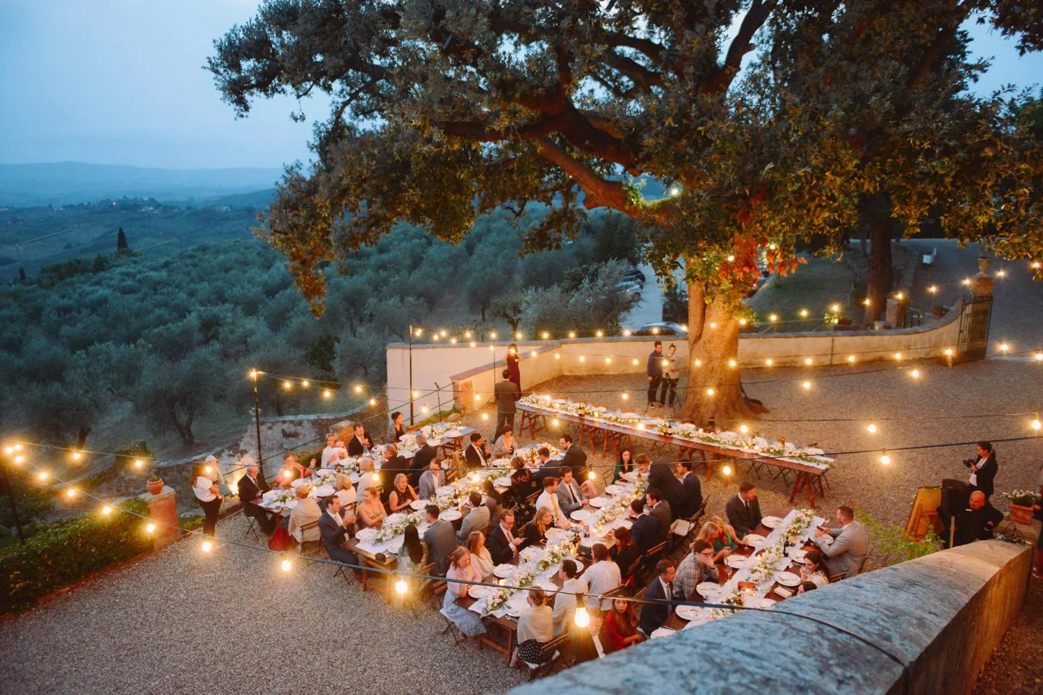 Vicky + Steve - stylish outdoor wedding at Fattoria Cinciano, Tuscany
