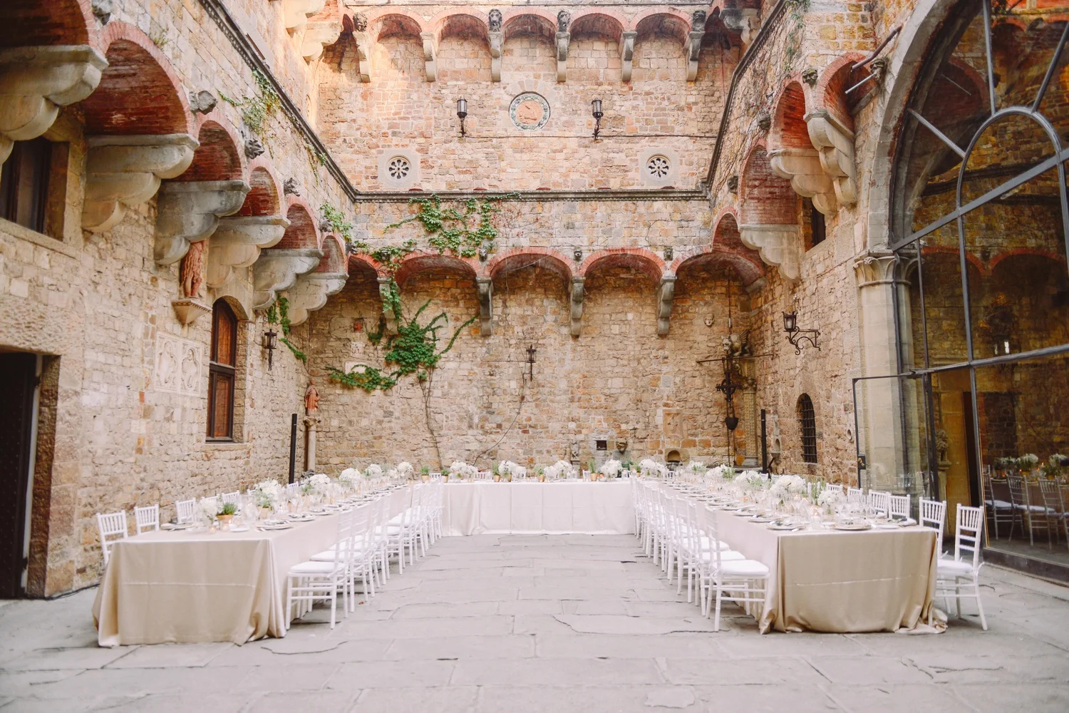 Romina  + Philip  - elegant castle wedding in Florence