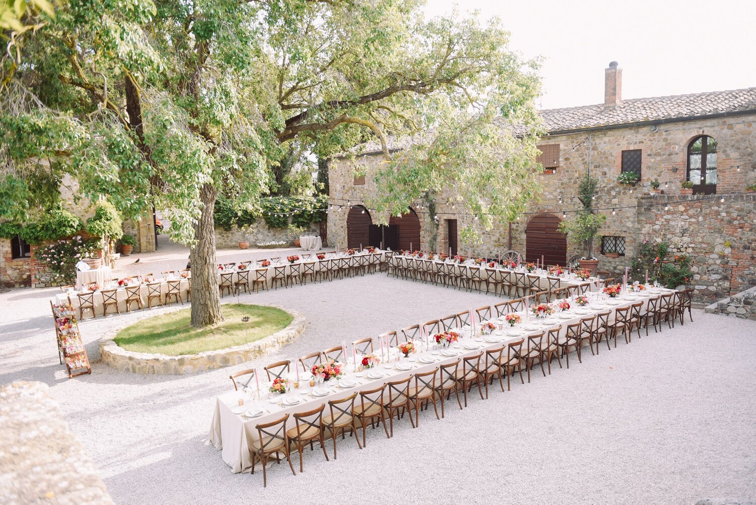 landvphotography_wedding_photographer_tuscany_borgodicastelvecchio_0068.jpg