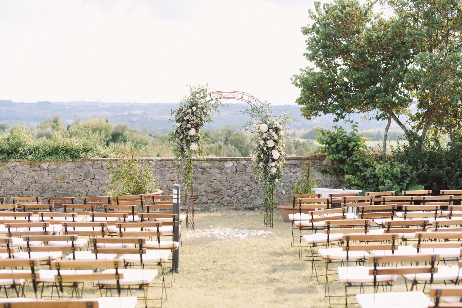 landvphotography_wedding_photographer_tuscany_villacatignano_0050.jpg