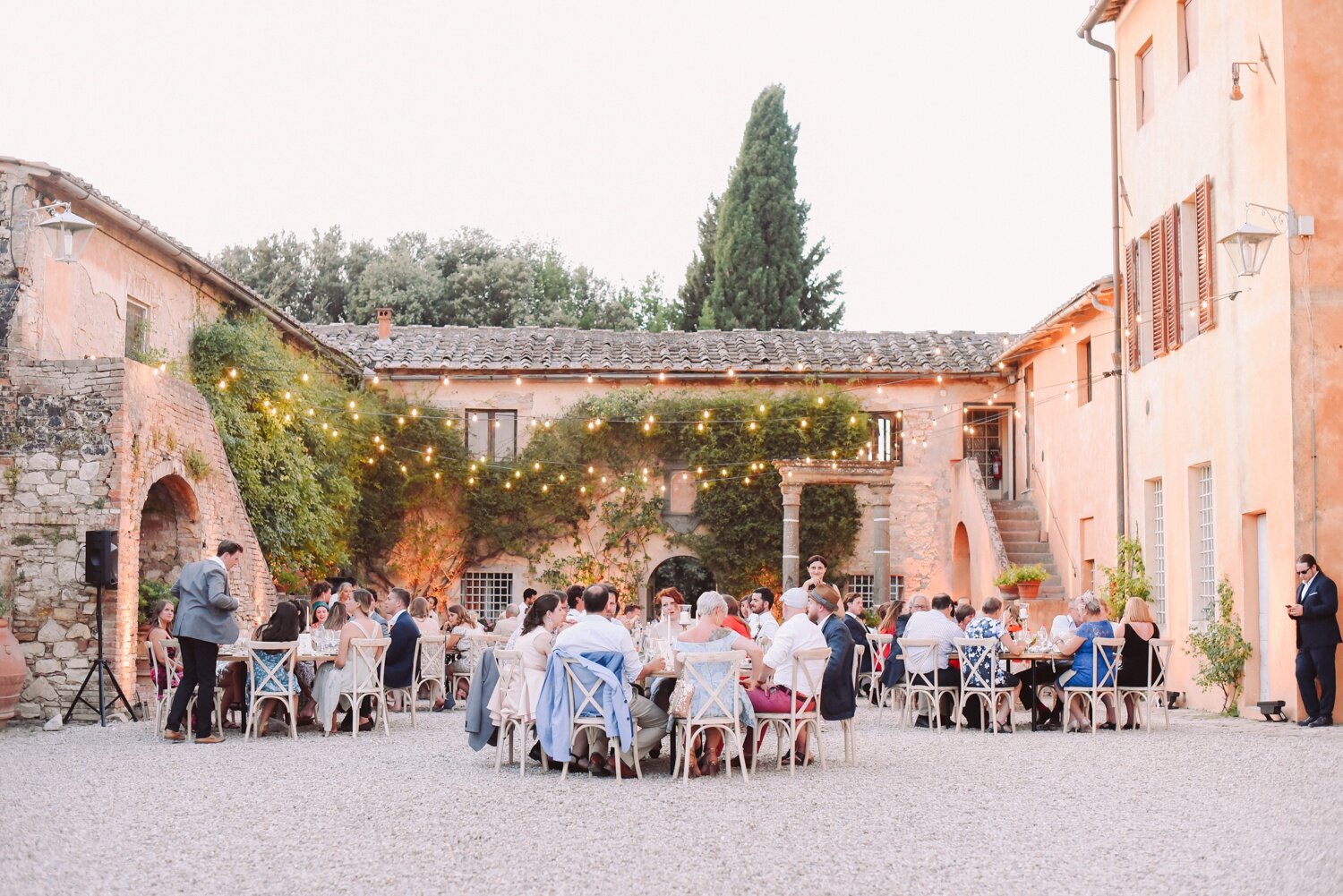 landvphotography_wedding_photographer_tuscany_villacatignano_0135.jpg
