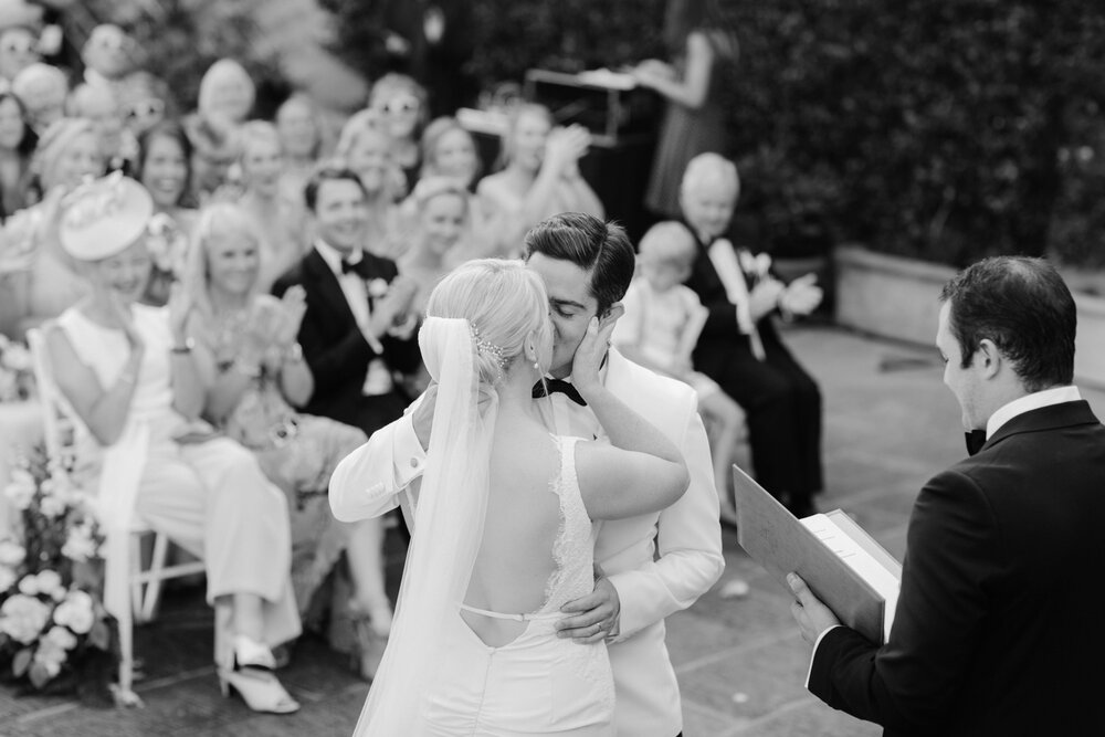 landvphotography_wedding_photographer_tuscany_villamangiacane_0111.jpg