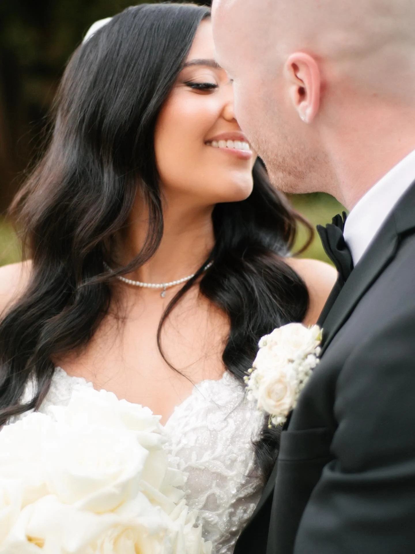 Sneak peek of Annette &amp; Robert&rsquo;s beautiful wedding.
A romantic destination wedding in Tuscany, surrounded by the timeless charm of @villa_di_ulignano .

Two unforgettable days filled with love and celebration: a heartfelt ceremony in front 