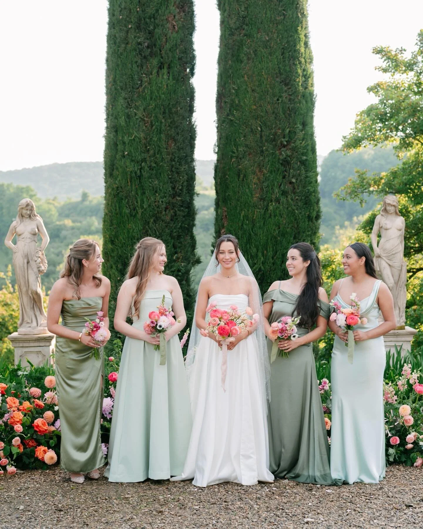 The girls at @villalaselva

Wp: @weddingsinternational_official 
Photographer: @landvphotography 
Venue: @villalaselva 
Flowers: @infinitoamoretuscany 
Video: @screenshot_production 
Muah: @angelonennapintor 
Catering: @ilsorrisoricevimenti 
Lights: 