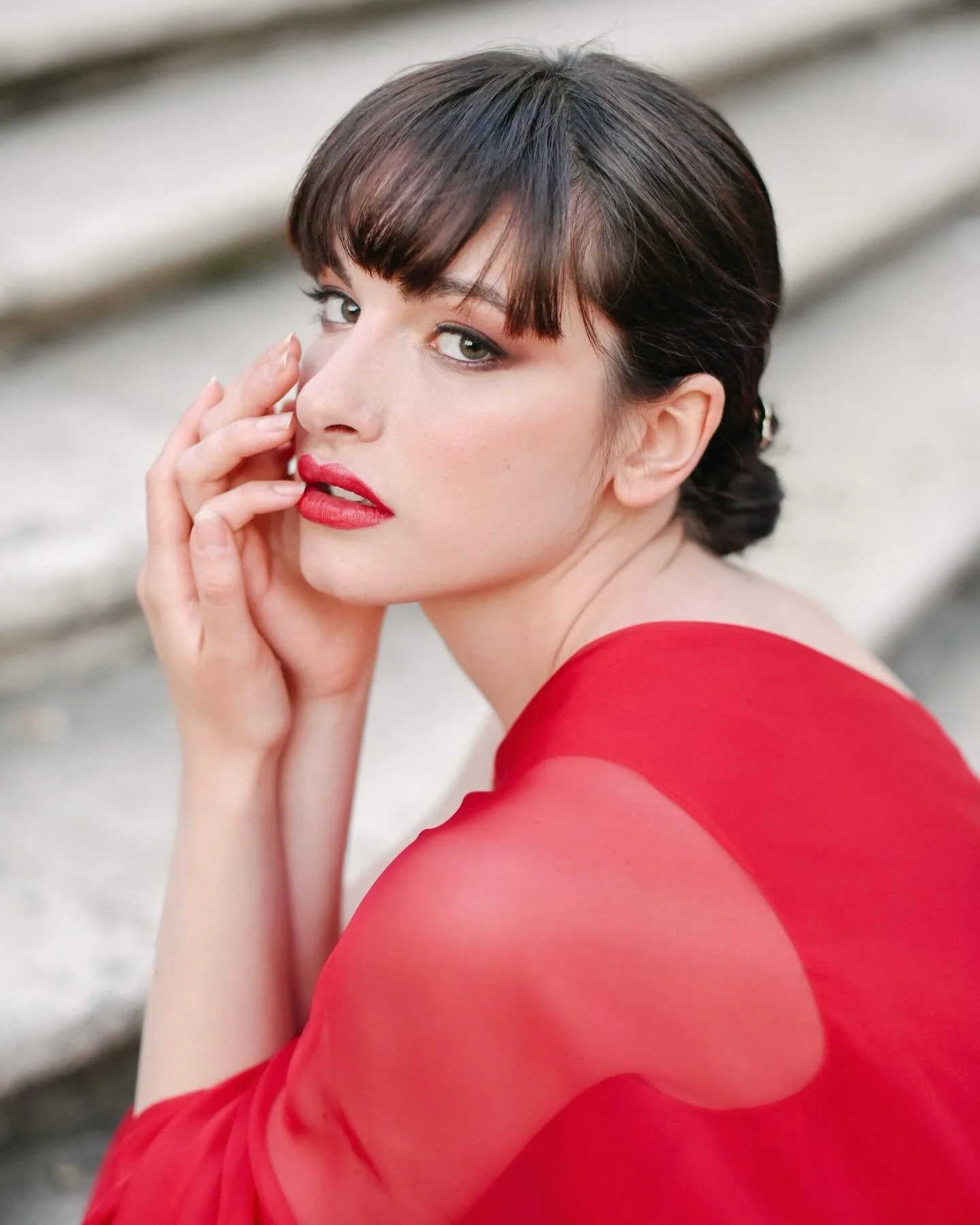 Red in Rome. 

Dress: @lesposediandrea
Photographer: @landvphotography 
Muah: @giorgia.bertoldi.mua @giorgia_bertoldi_team 
Model: @dianazugaro