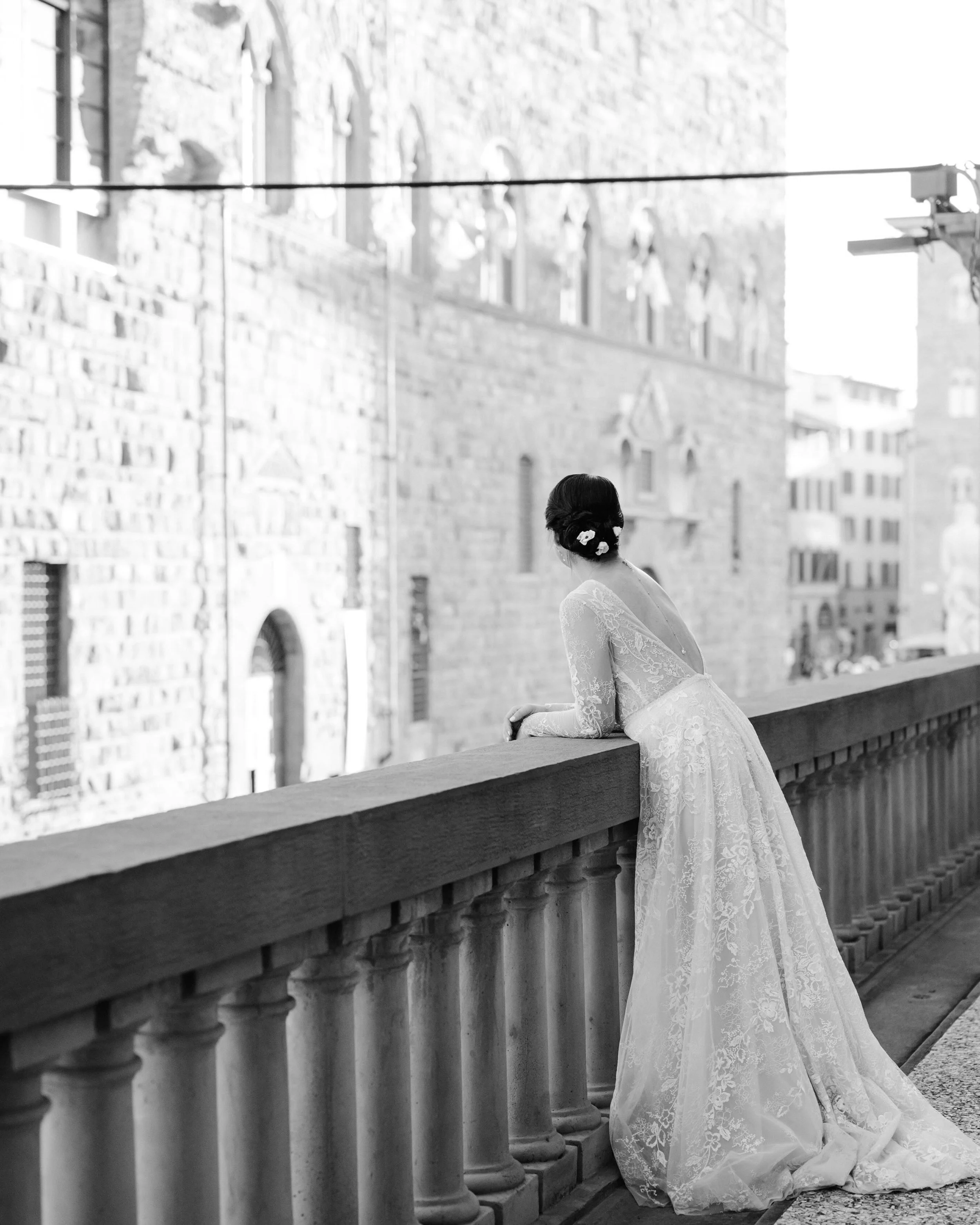 &ldquo;If I know what love is, it is because of you.&rdquo; 
~ Herman Hesse

Wp: @weddingsinternational_official 
Flowers: @infinitoamoretuscany 

#luxuryweddingphotographer #destinationweddings #destinationweddingphotography #tuscanywedding
