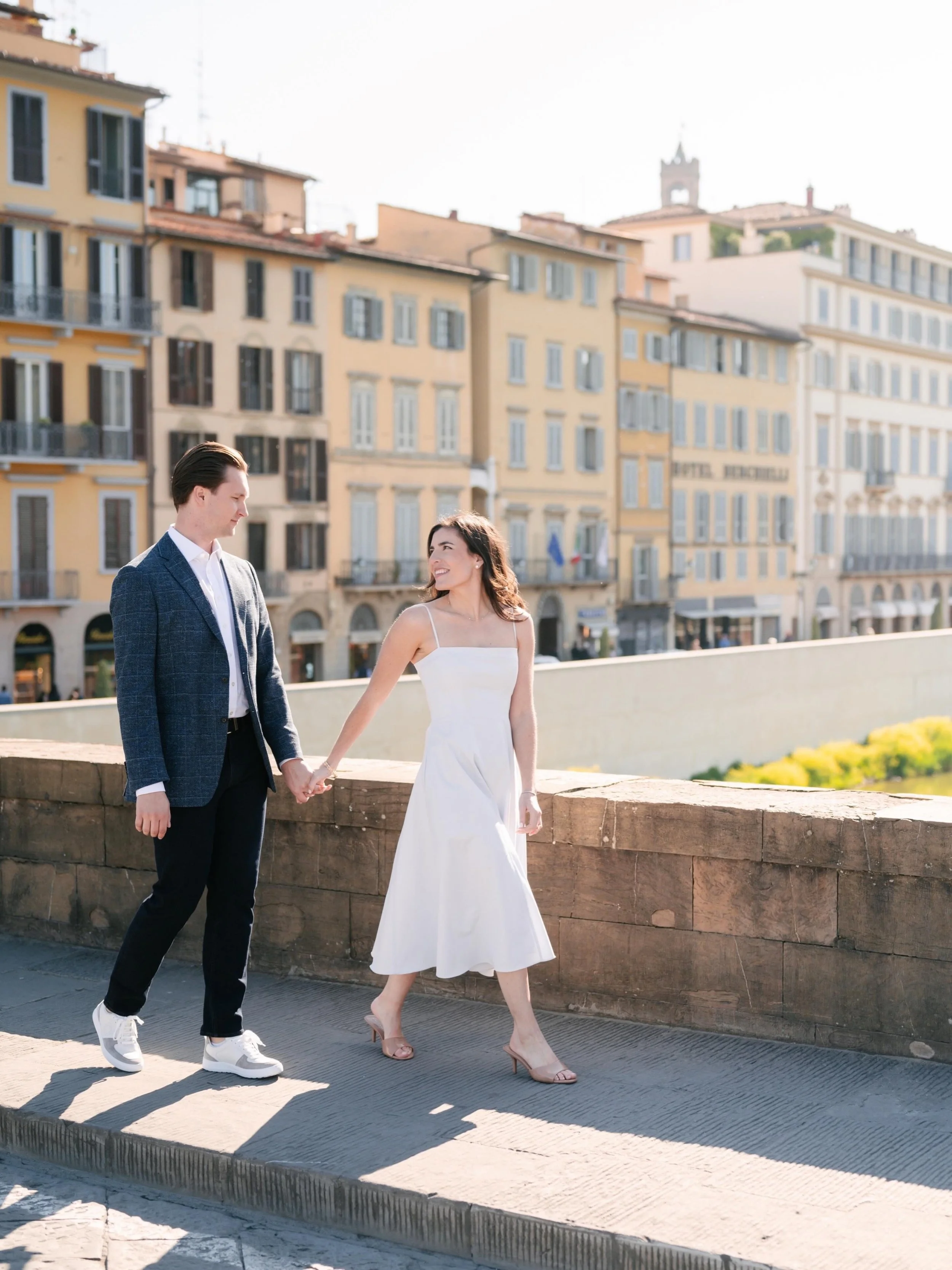 Just Sophie and Kyle at sunrise, with Florence all to ourselves.

#florenceengagement #engagementphotographer #florencephotography #tuscanyweddingphotographer