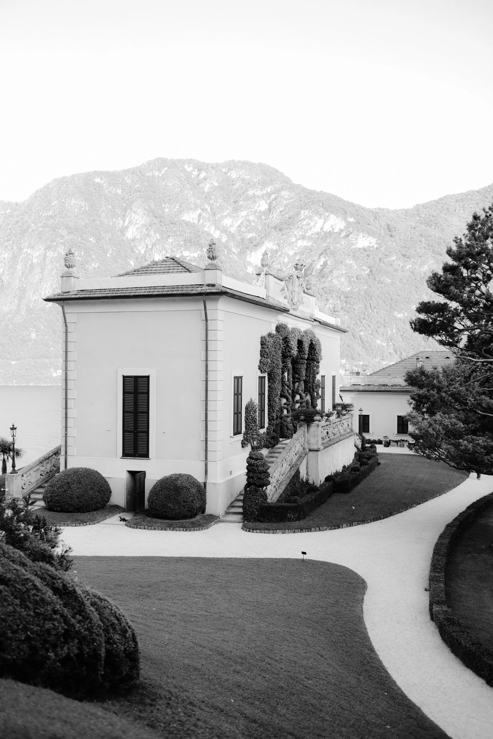 lake-como-wedding-engagement-proposal-photographer-47.jpg
