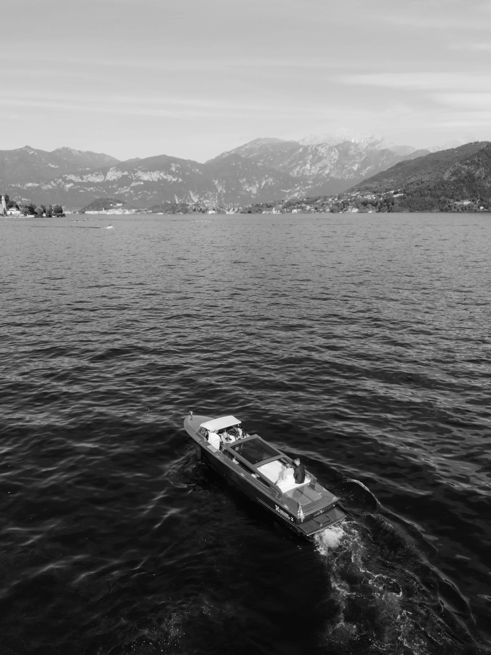 lake-como-wedding-engagement-proposal-photographer-83.jpg
