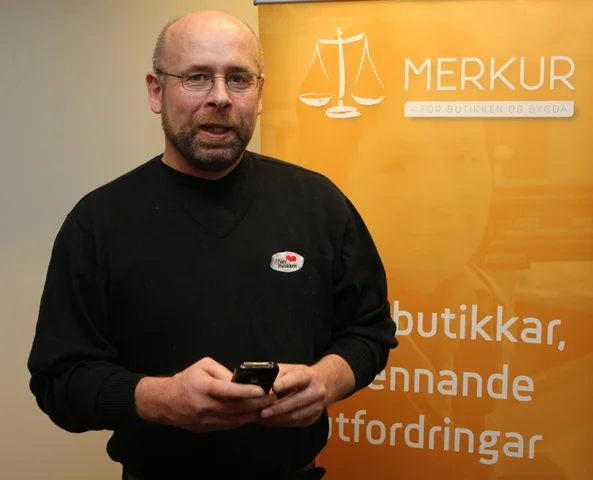 Hans Jacob Sunde m mobil.jpg