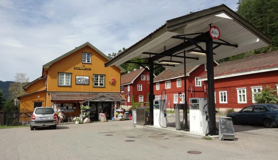 Eidsfoss landhandel.jpg