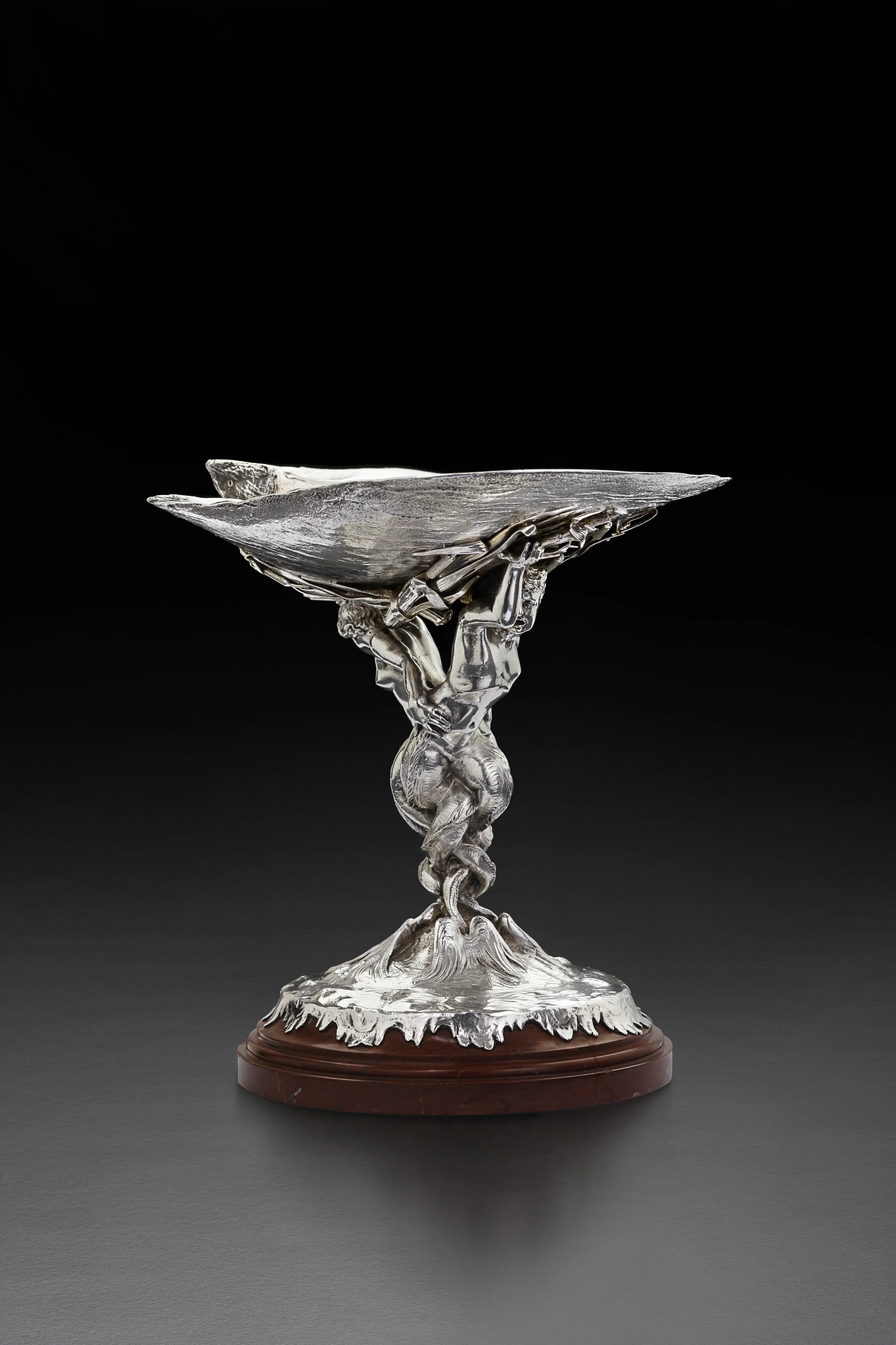 Emile FROMENT-MEURICE "Cup" Paris, circa 1880 Silver and red marmer H: 15 cm - L: 15 cm Trésors d'Argent, Les Froment-Meurice, Musée de la Vie Romantique, Paris Musées, 4 février au 15 juin 2003, cat 101