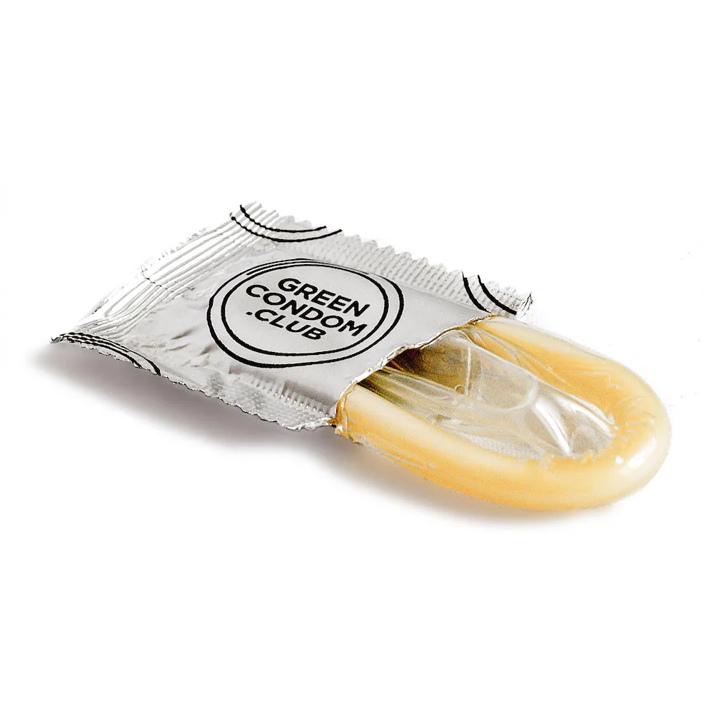 The Green Condoms have transparent ingredients, are vegan, safe and reliable (CE and ISO certified) and have no smell or taste