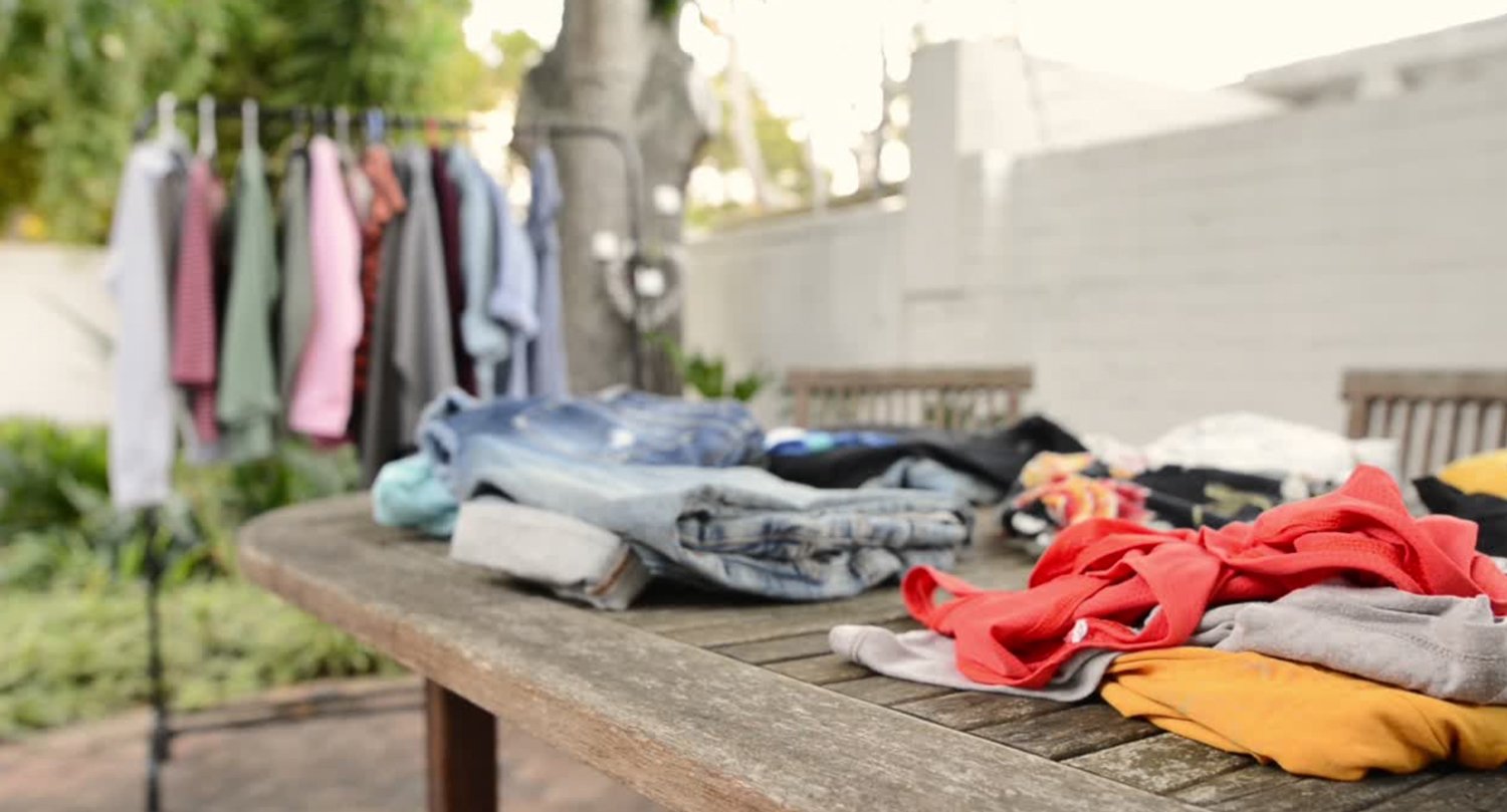   Hold av datoen for Den store klesbyttedagen 26. mars 2022!    REDUSER FORBRUKET    SCROLL NED  