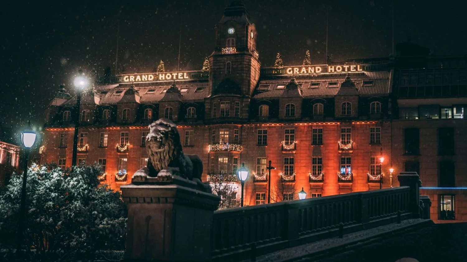 The Grand Christmas Market - Grand Hotel