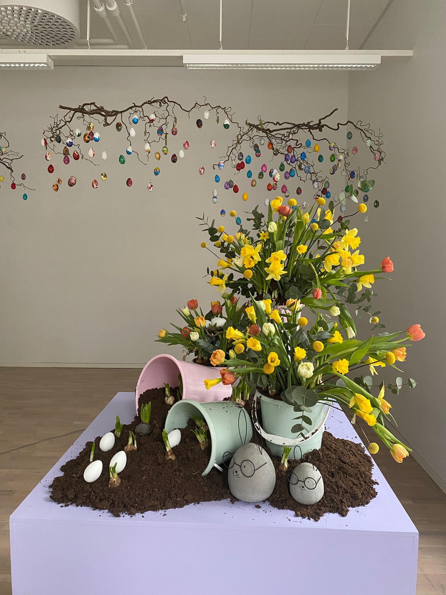 Barnas Kykkelikunstverk og Påskerebusen