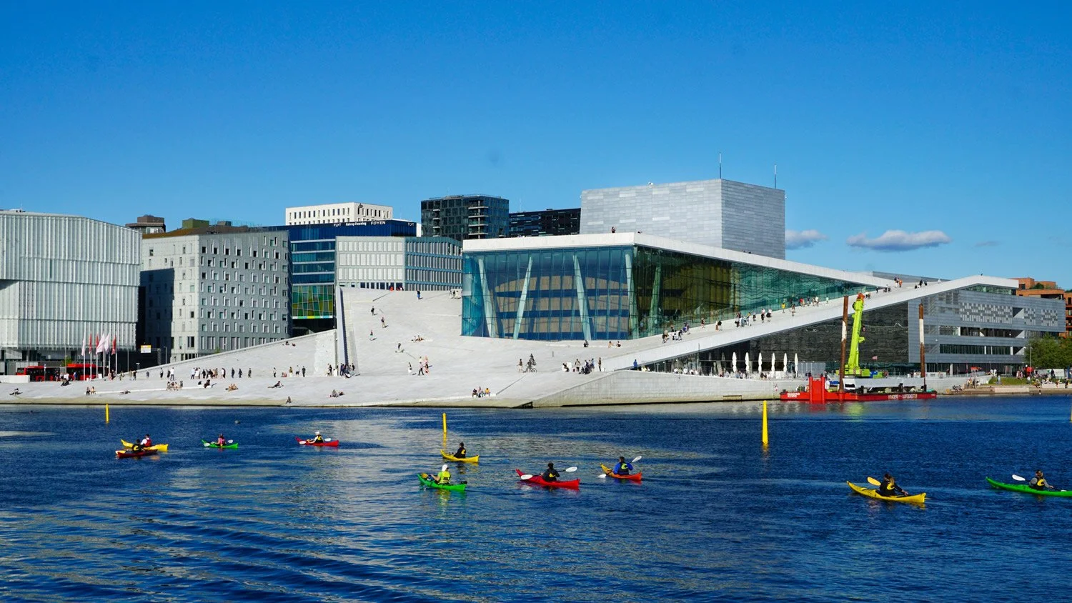 Oslo-web-kajakk-kayak-oslo-opera-House-Operaen-i-Oslo--unsplash-(1).jpg