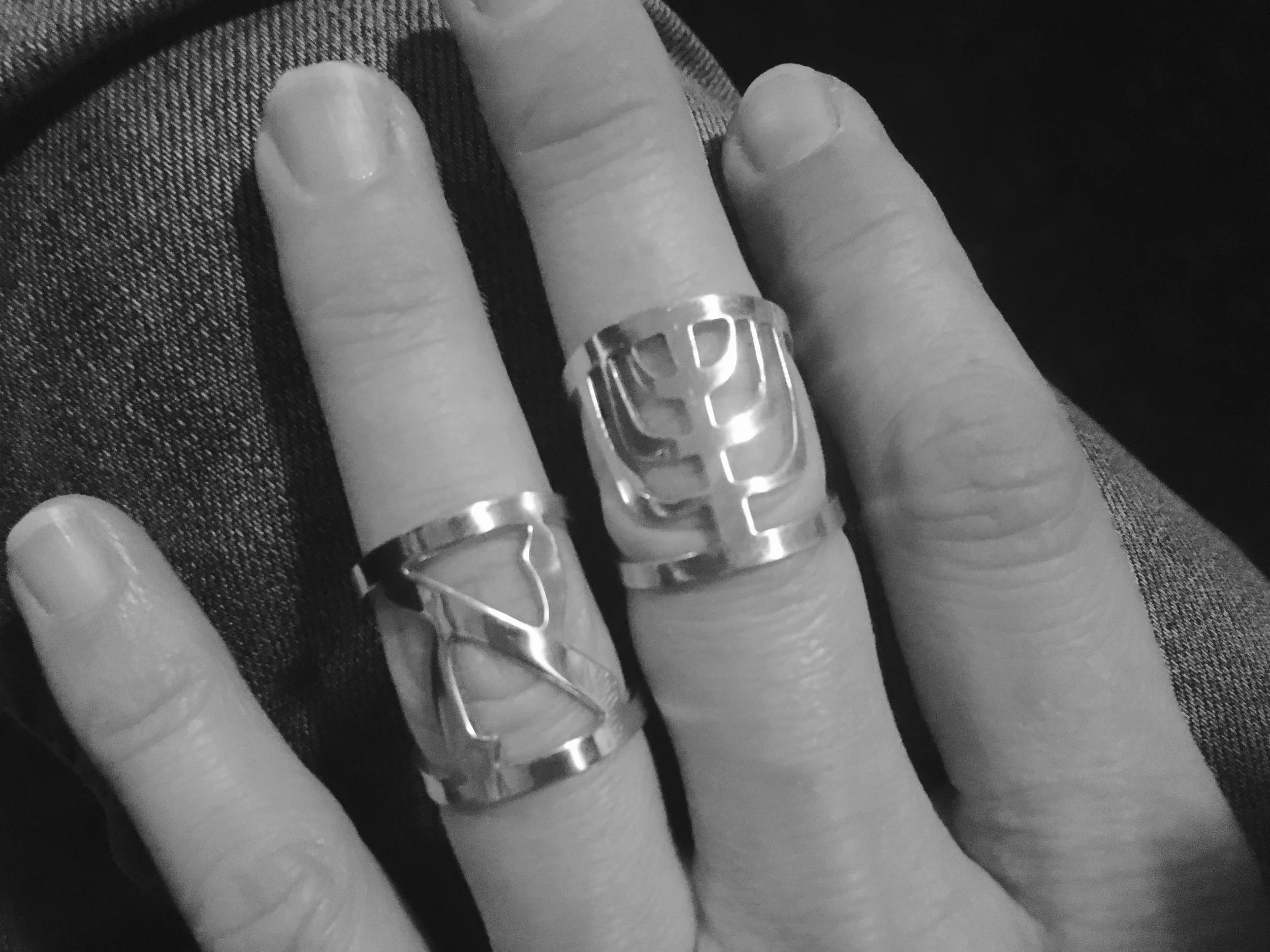 menorah ring-model.jpg