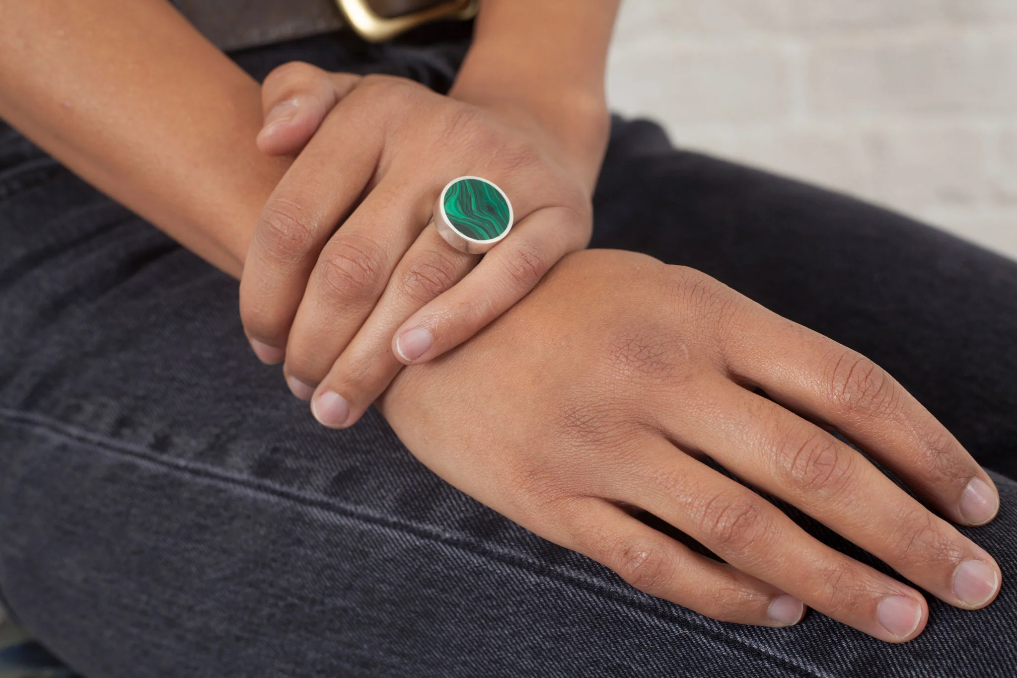 mod_ring_model_ariana.jpg