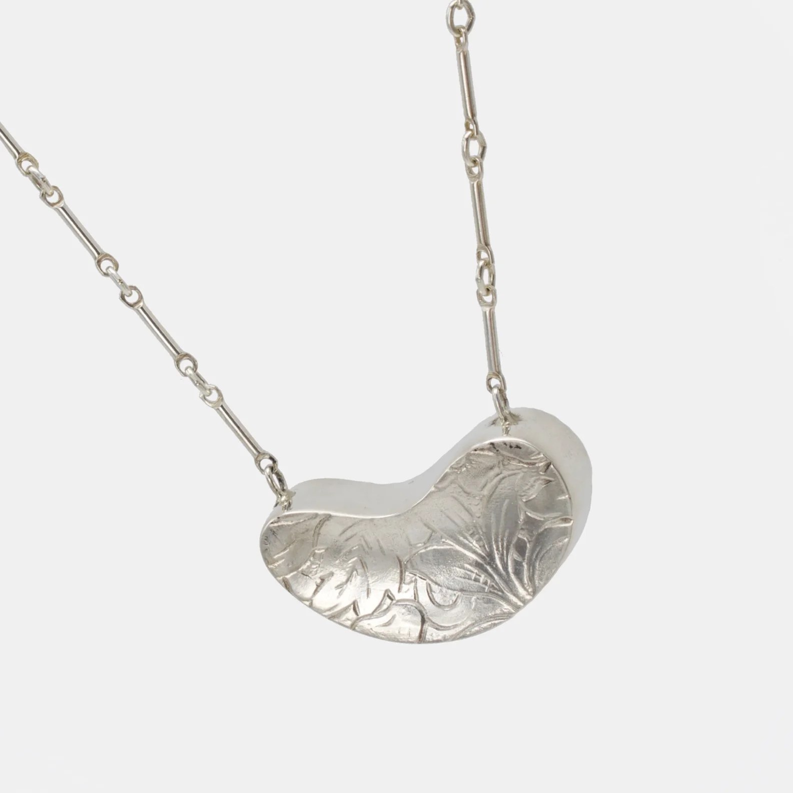 mod_reto_necklace_back.jpg