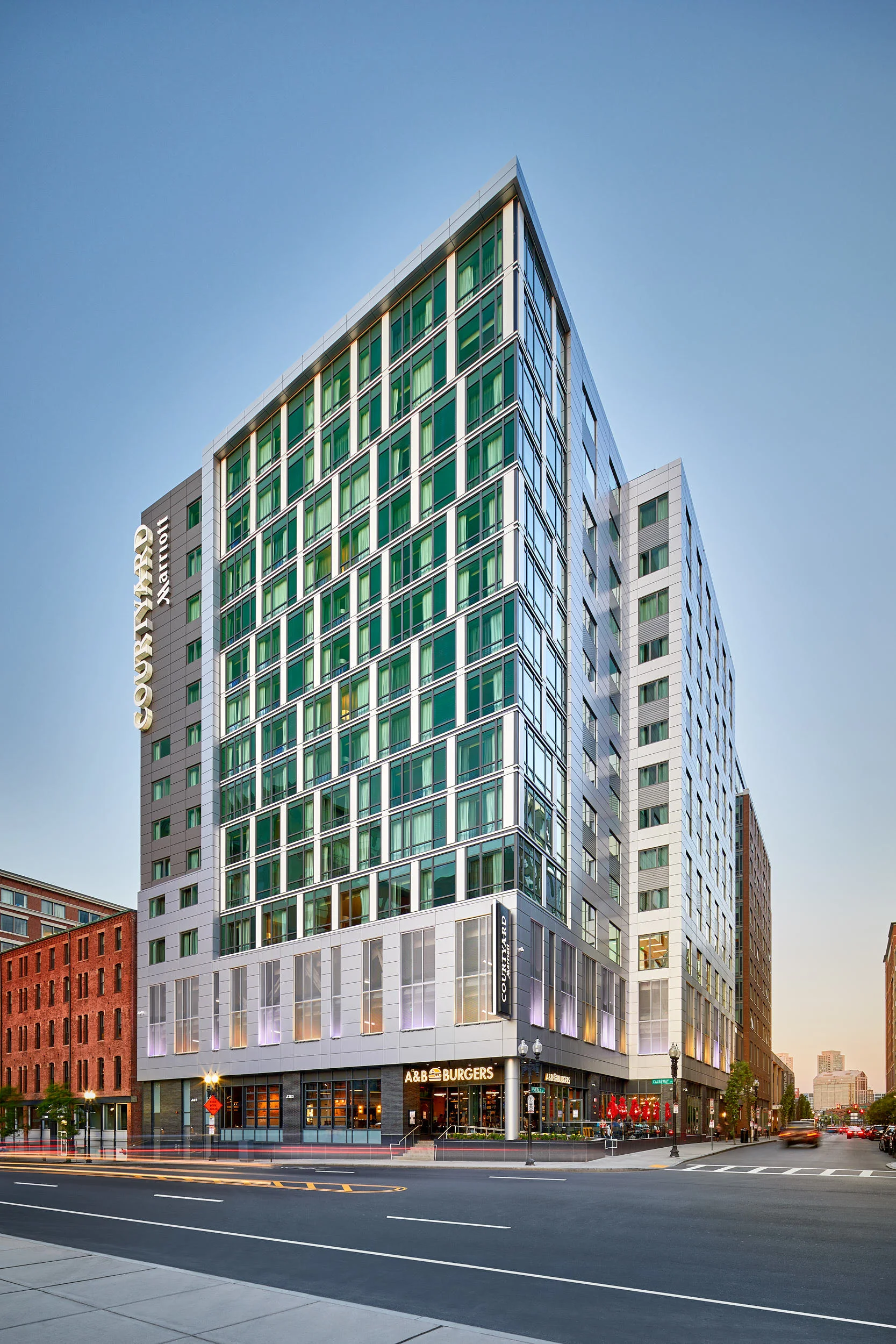 Courtyard by Marriott and A&B Burgers