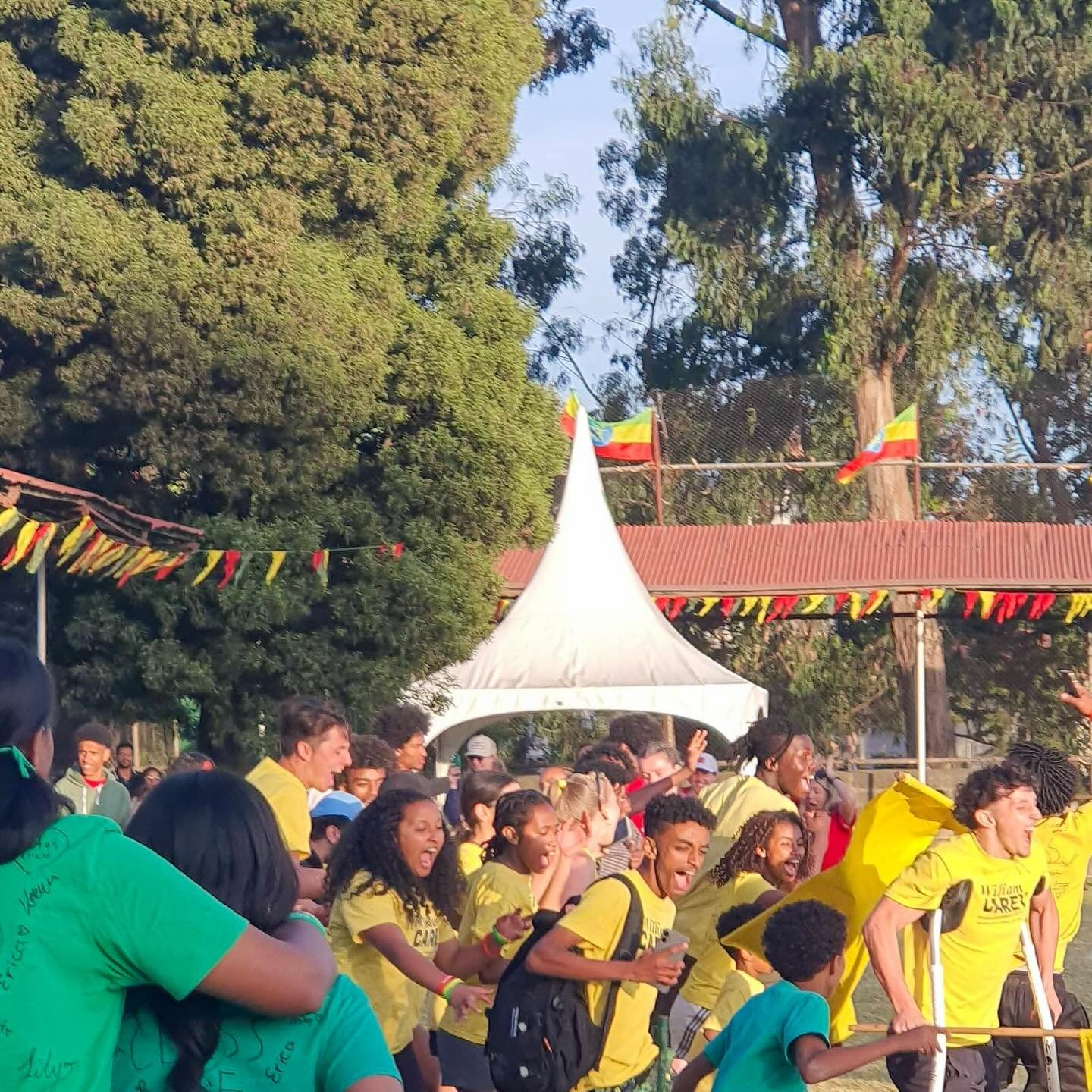 Can you guess who won Field Day 🏅? 

More Field Day fun photos to follow but we know everyone was anxiously waiting to hear the results!

Special shout out to the Senior Class of 2026 for setting such a great example for the rest of the school! They