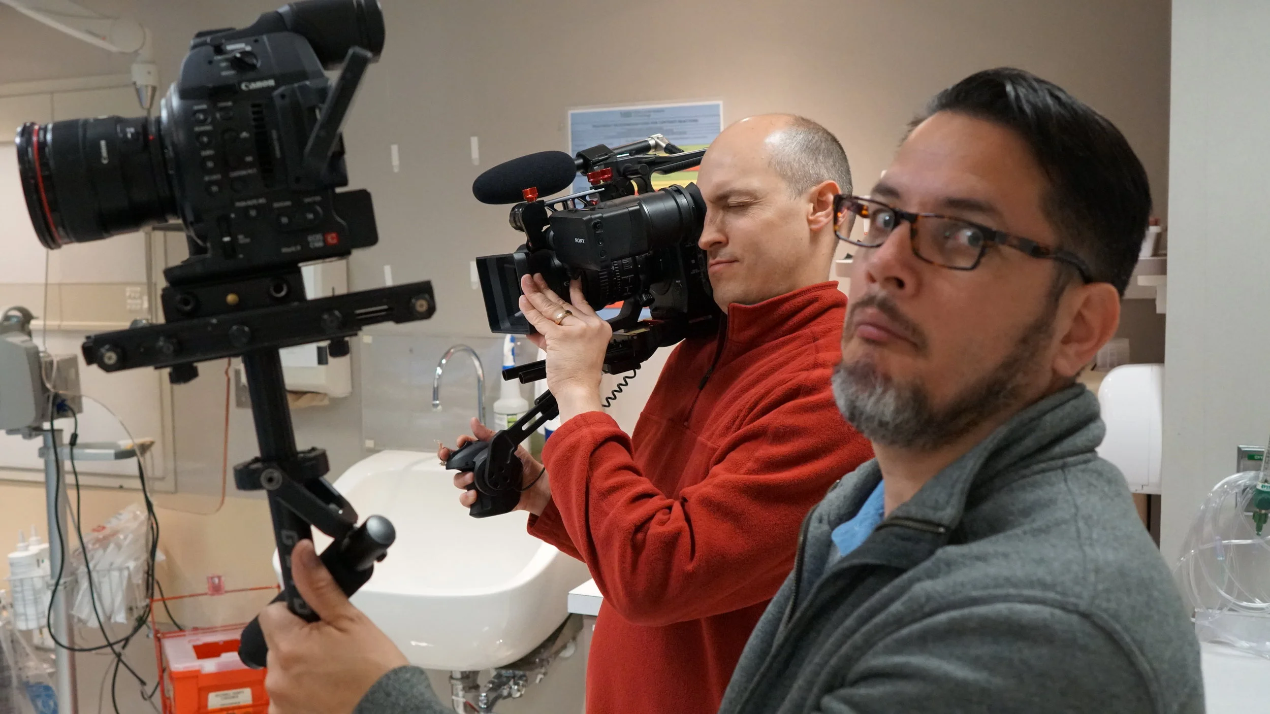 Al being extremely serious on set.