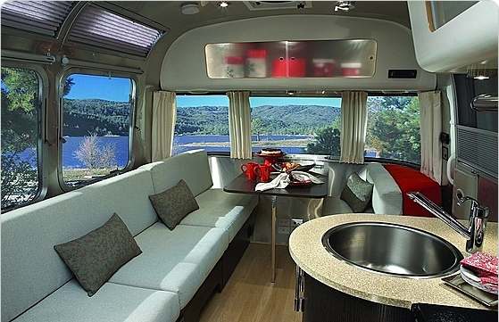 airstreamint.jpg