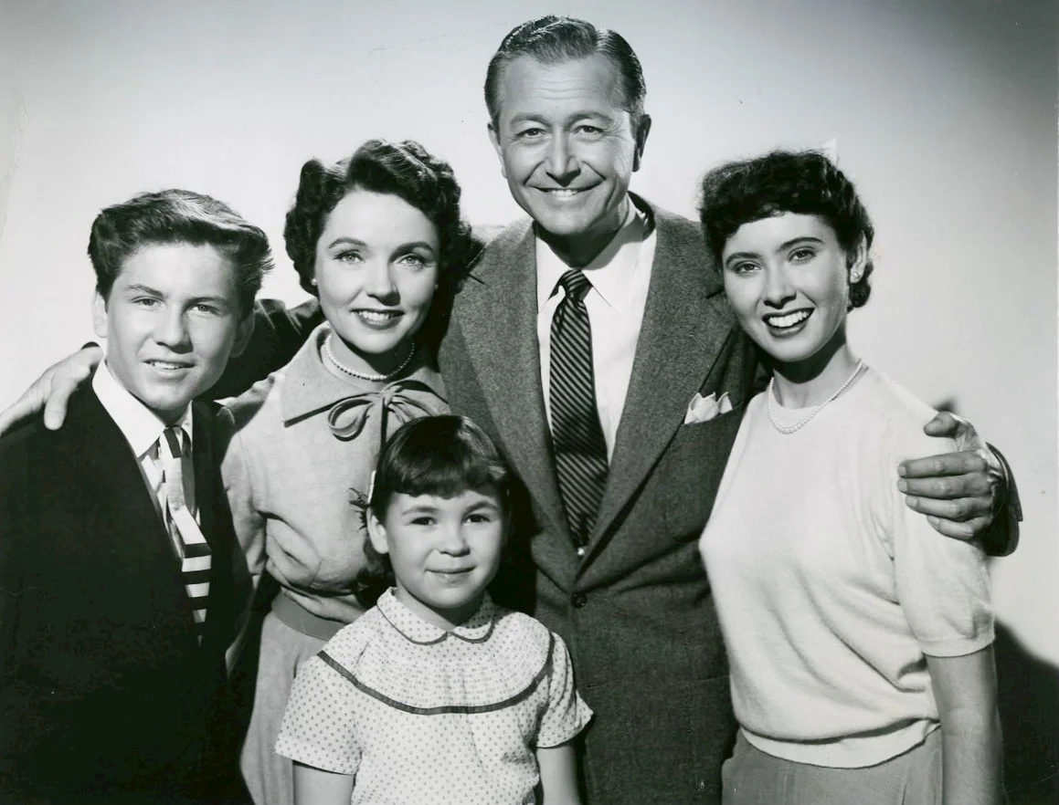 Father_Knows_Best_cast_1954.jpg