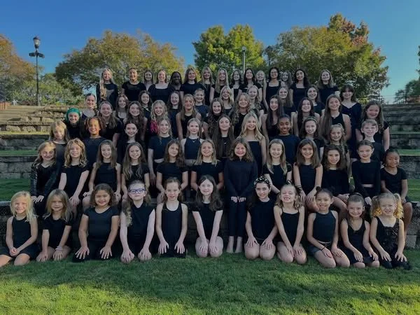 The full Artistic Edge Dance Company on stage