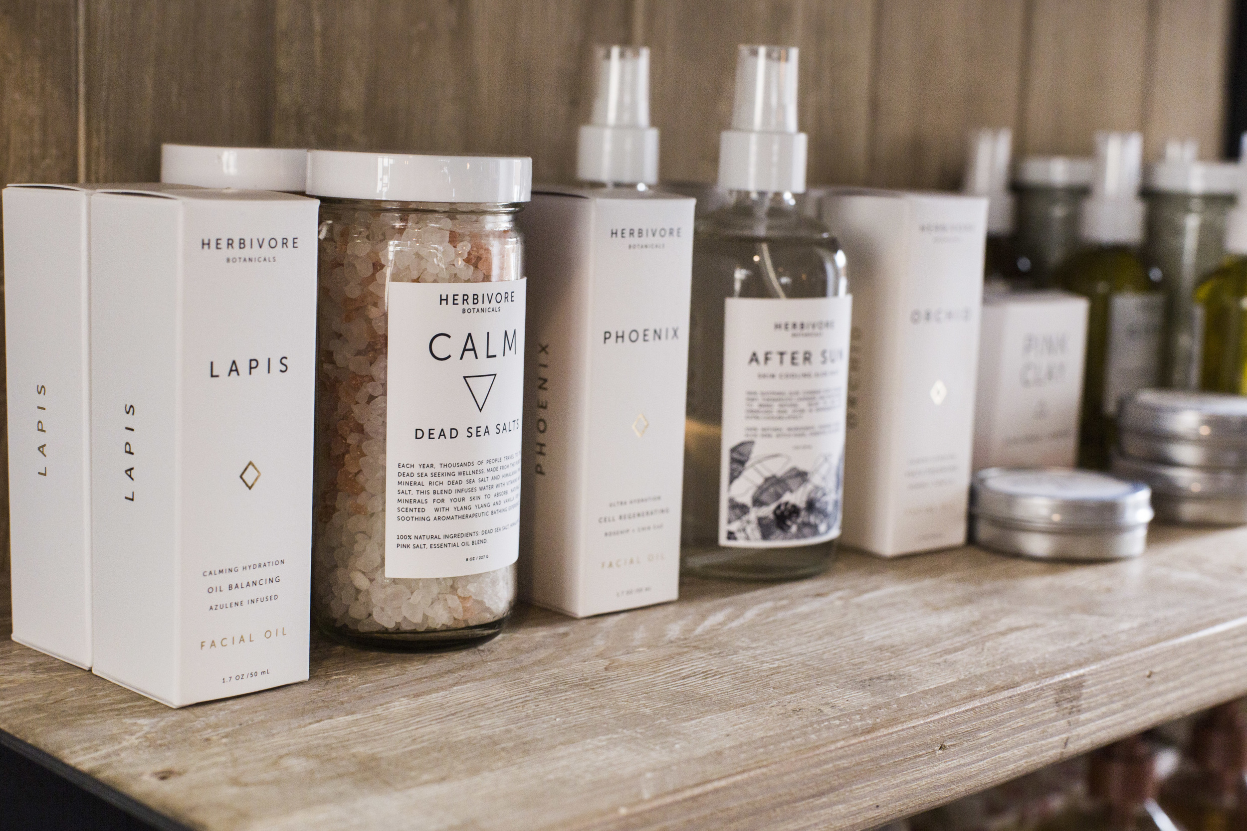 Indulge in the highest quality facial oils, sea salts that infuse bath water with nourishing and soothing minerals and an aprés sun hydrator for thirsty and overheated skin.