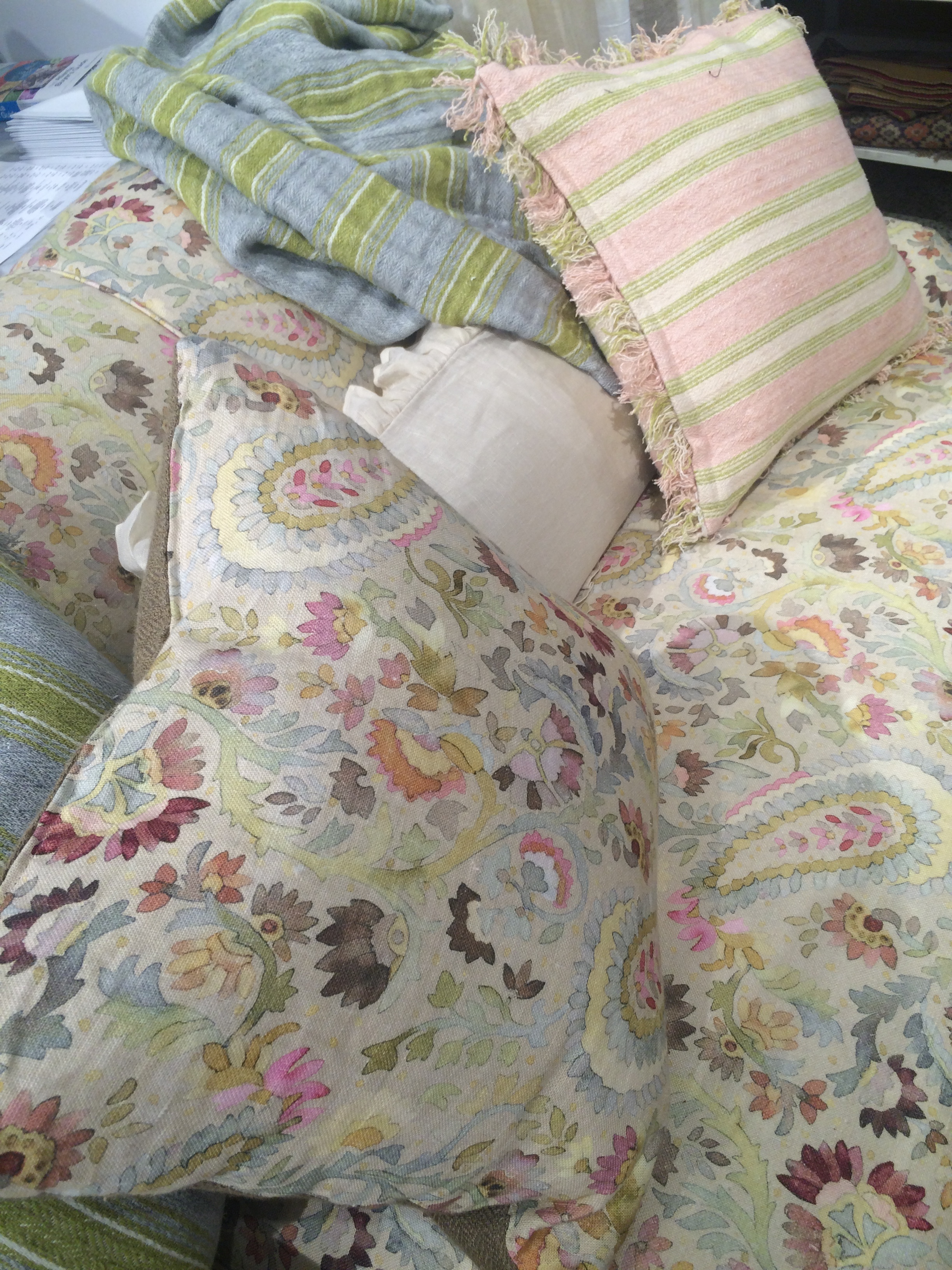These pretty throws and pillows have us dreaming of Spring!