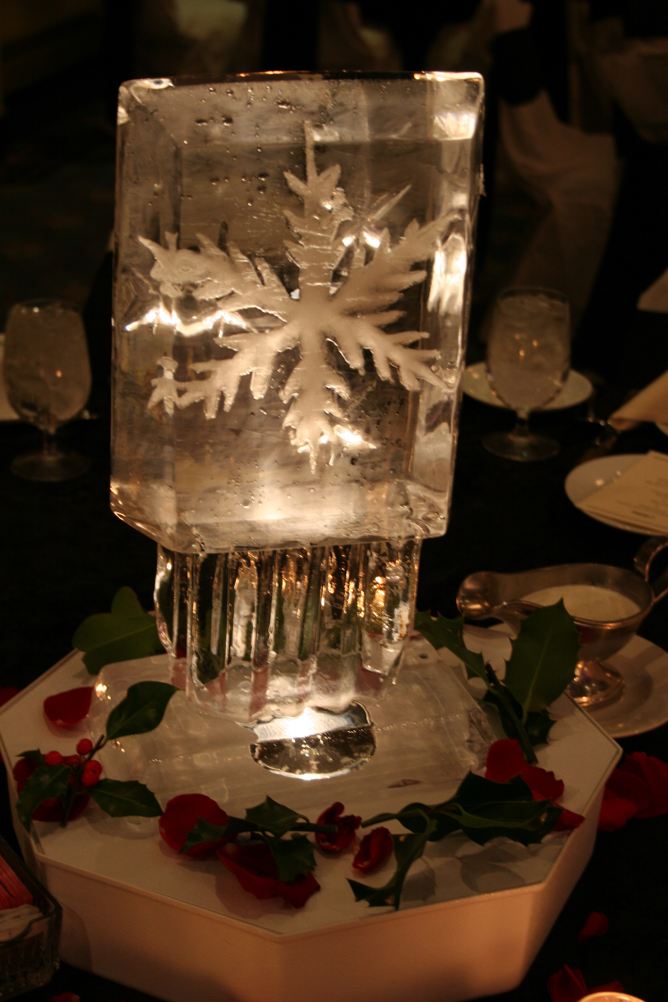 Tabletop-Ice Sculpture-Snowflakes 5.JPG