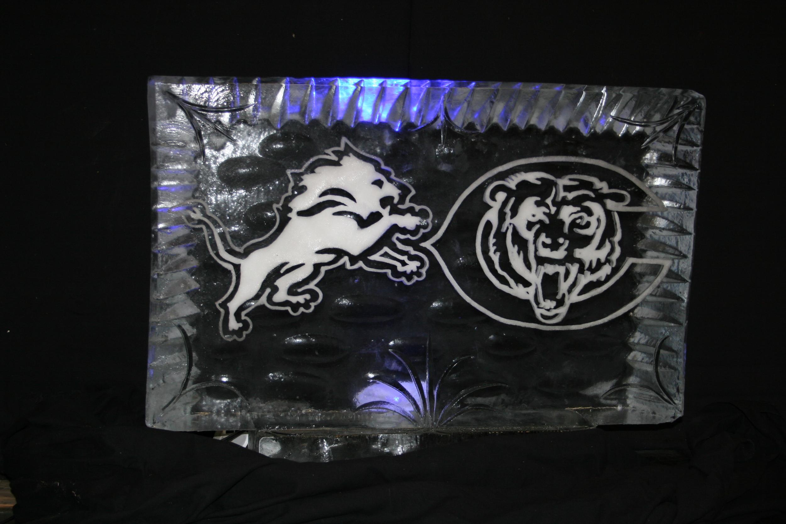Detroit Lions_Logo_Chicago Bears_Ice.JPG
