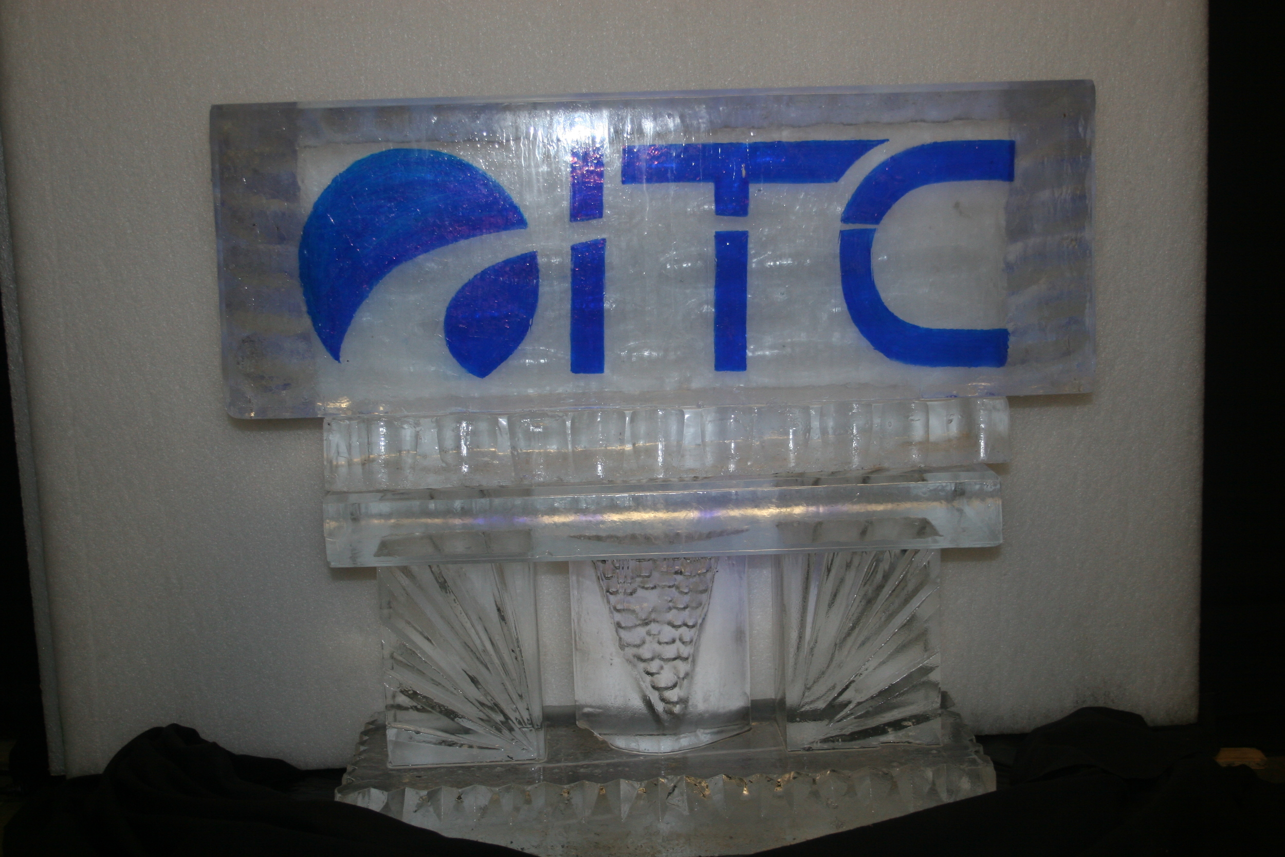 Ice_Sculpture_ITC _Logo.JPG
