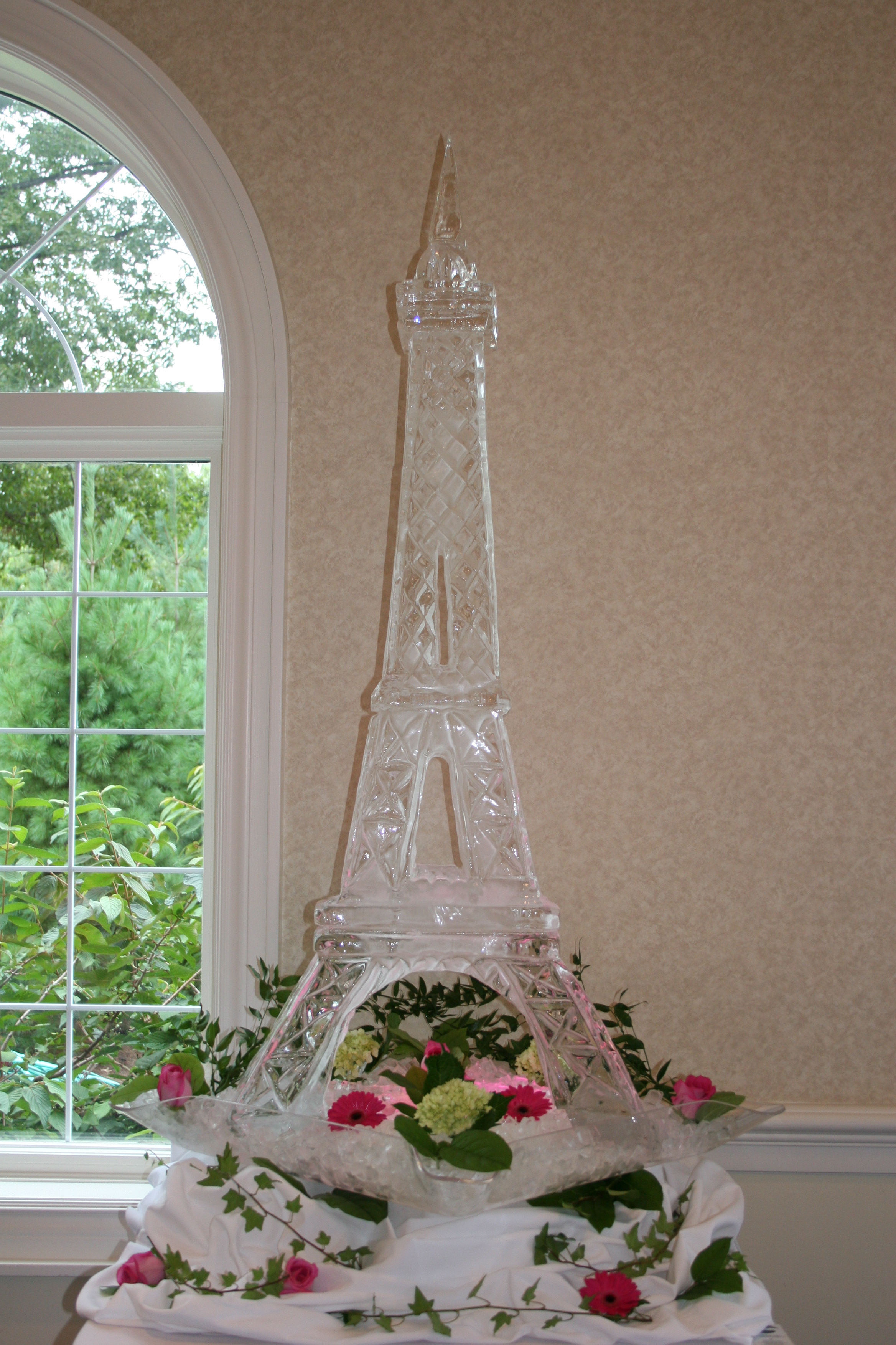 Ice Sculpture_Eiffel Tower.JPG