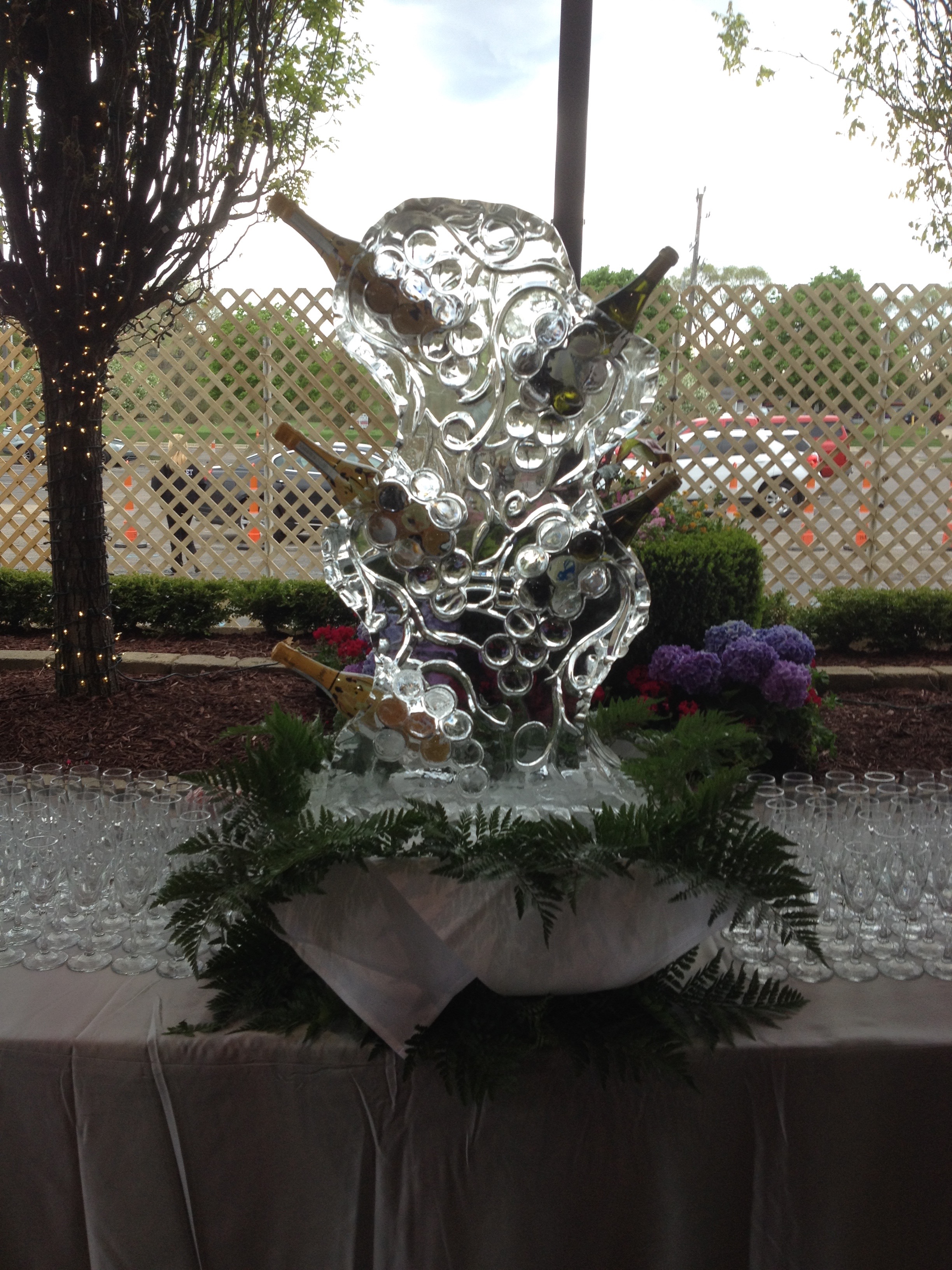 Champagne_Ice Sculpture.jpg