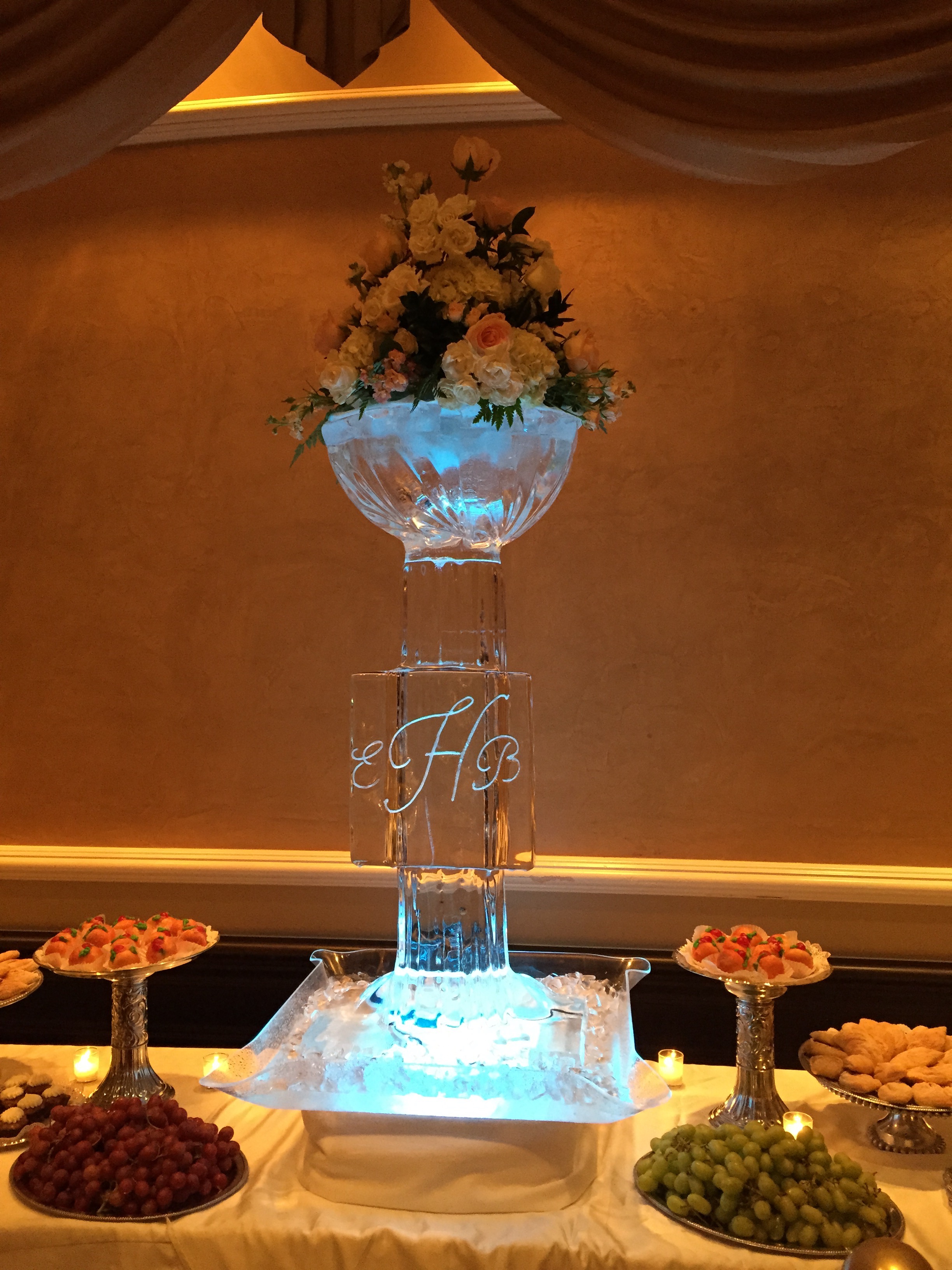 Pedestal Flower Bowl_ Ice Sculpture.jpg