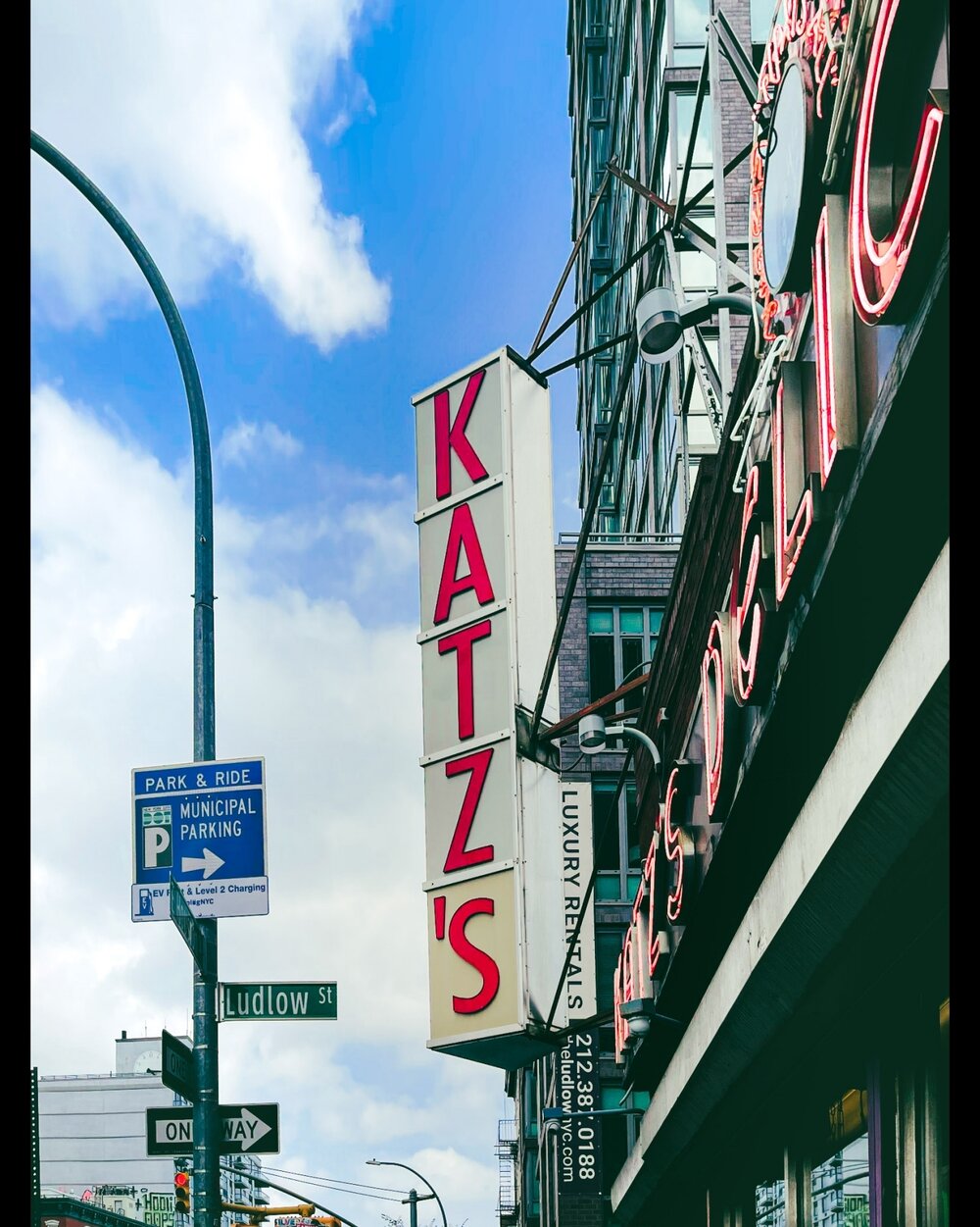 From &quot;My Eating Out&quot; Series: Katz Delicatessen (katzdelicantessen) on a nice Sunday afternoon.

That is the problem when you walk around the East Village. You, almost without realizing, turn around a corner and there it is. One of the best 