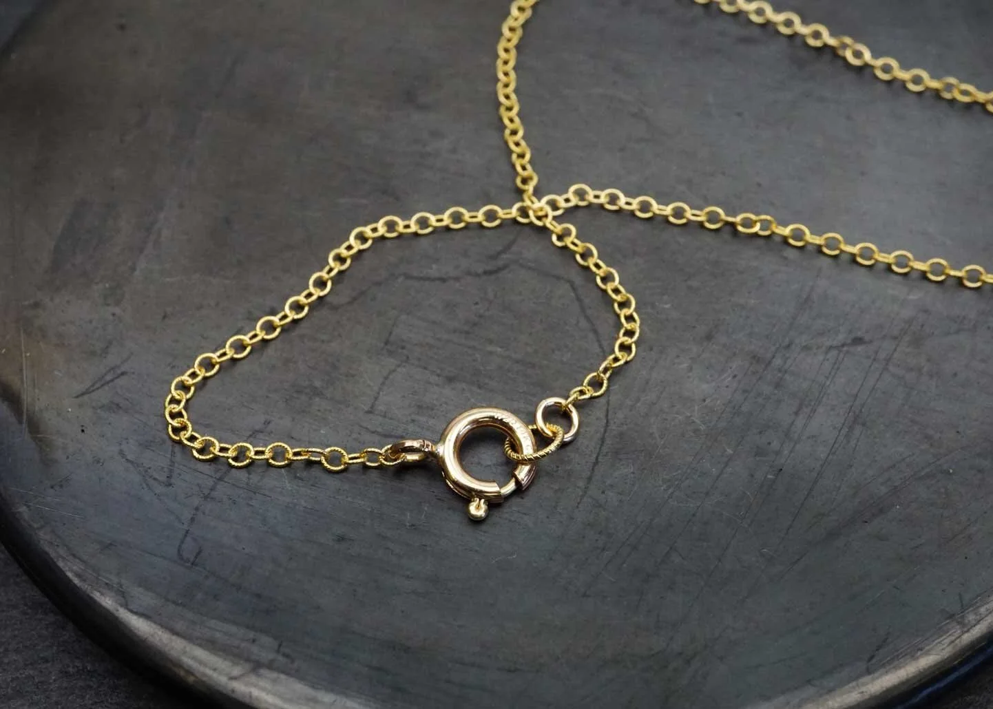 clasp-gold2.jpg