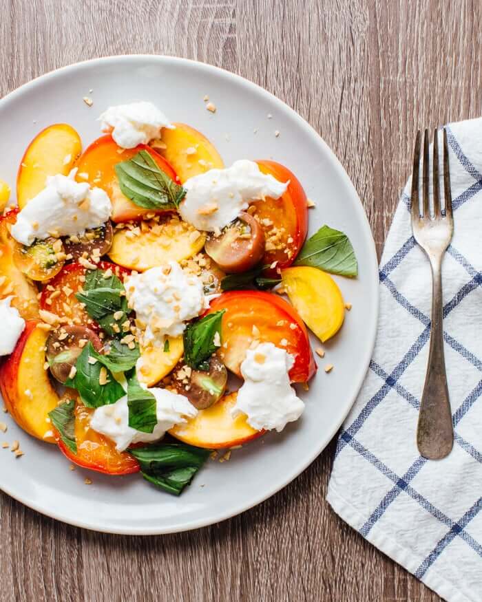peach-caprese-I-howsweeteats.com-1.jpg