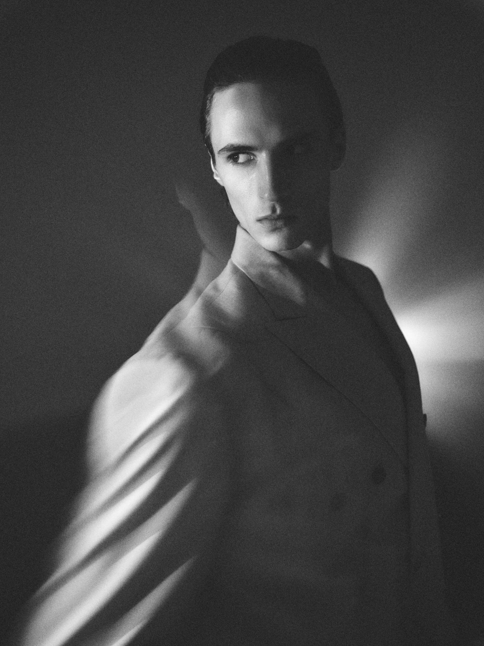 KenBrown_BW_Fashion_Look01_2.jpg