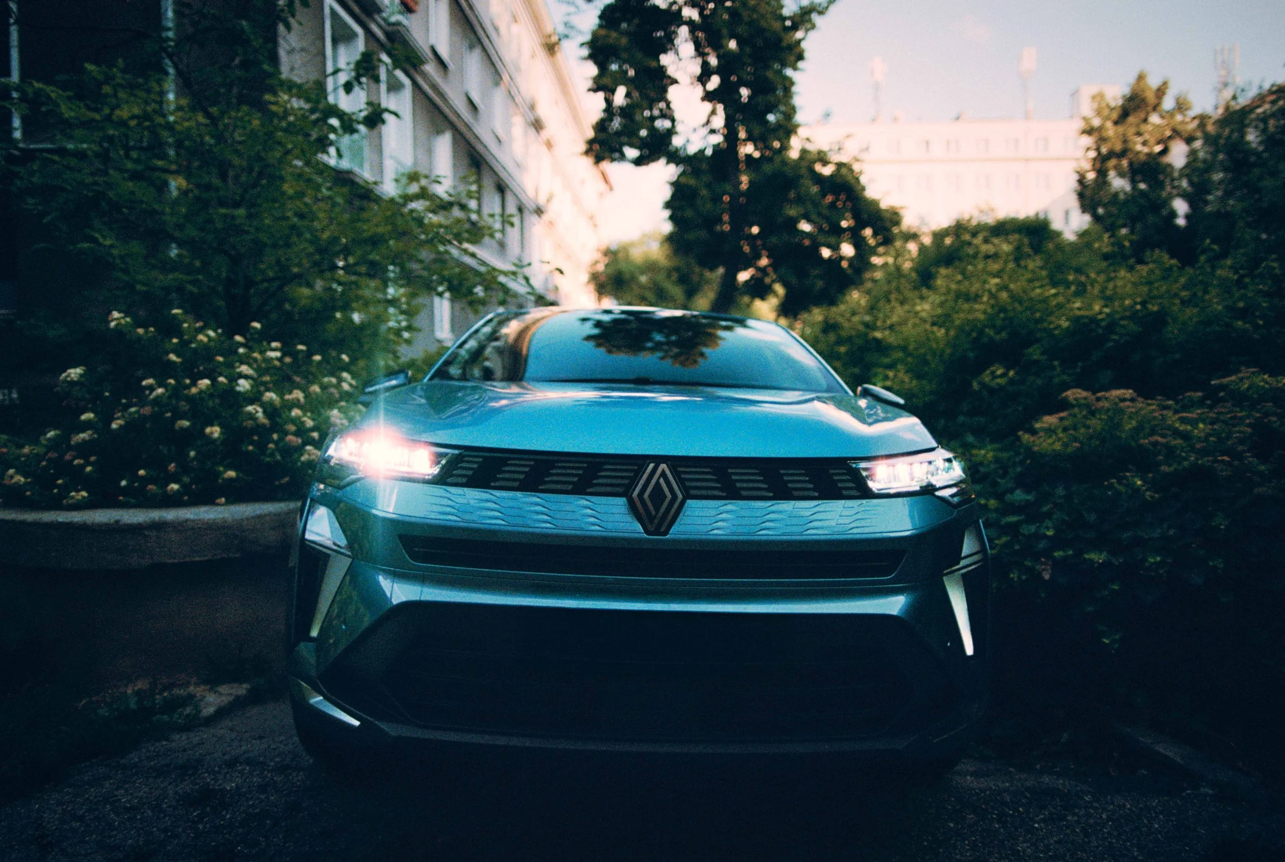 Ken_Brown_Car_Photography_Renault_2.jpg