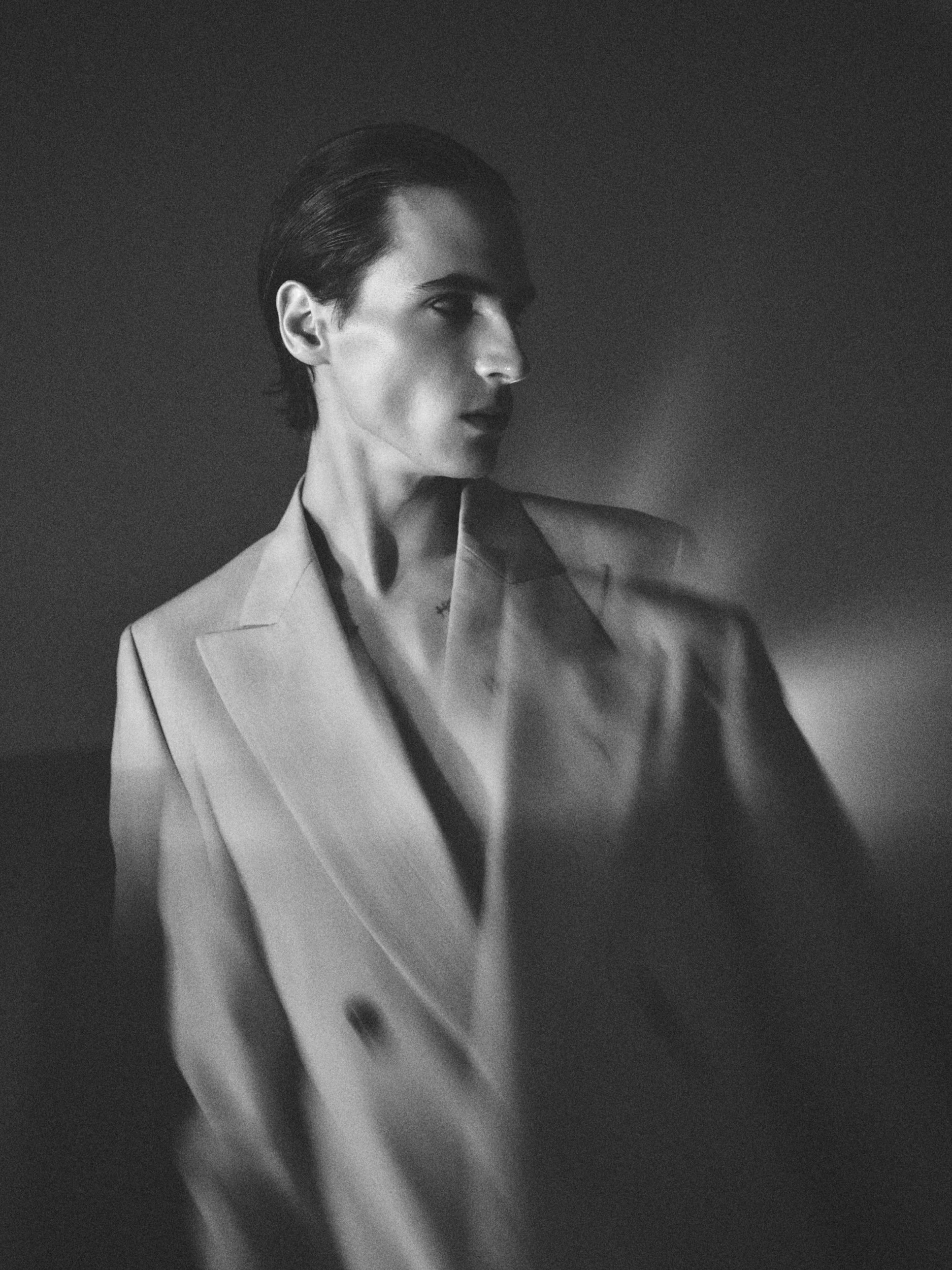 KenBrown_BW_Fashion_Look01_3.jpg