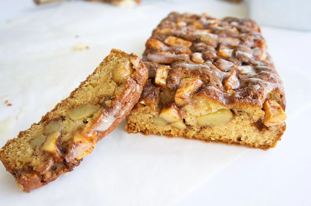 Apple Fritter Bread || Quick Bread || Haute in Paradise || applefritterbread.jpg